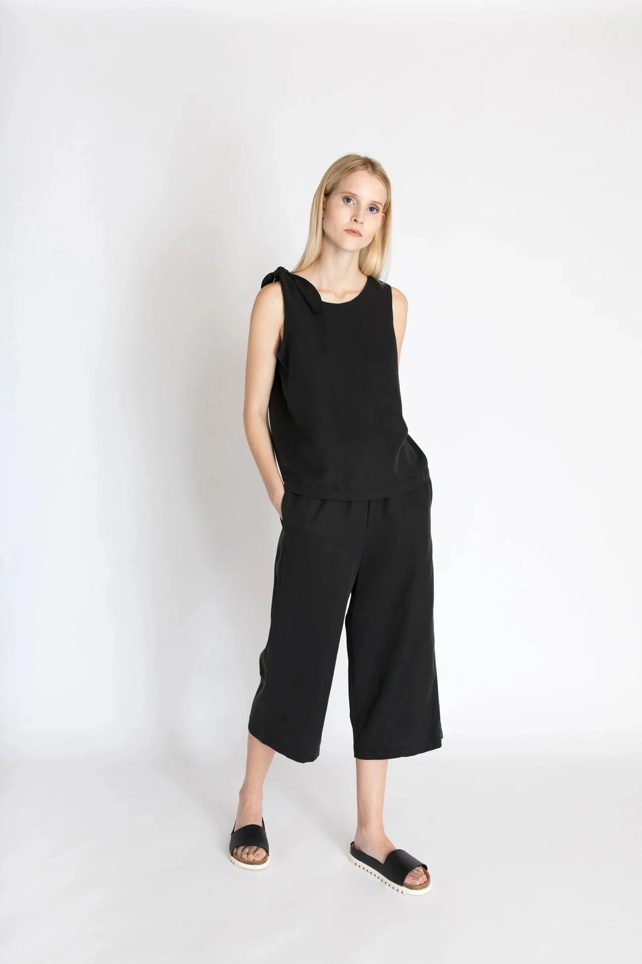 Bara Studio Nova Pants - Image 4