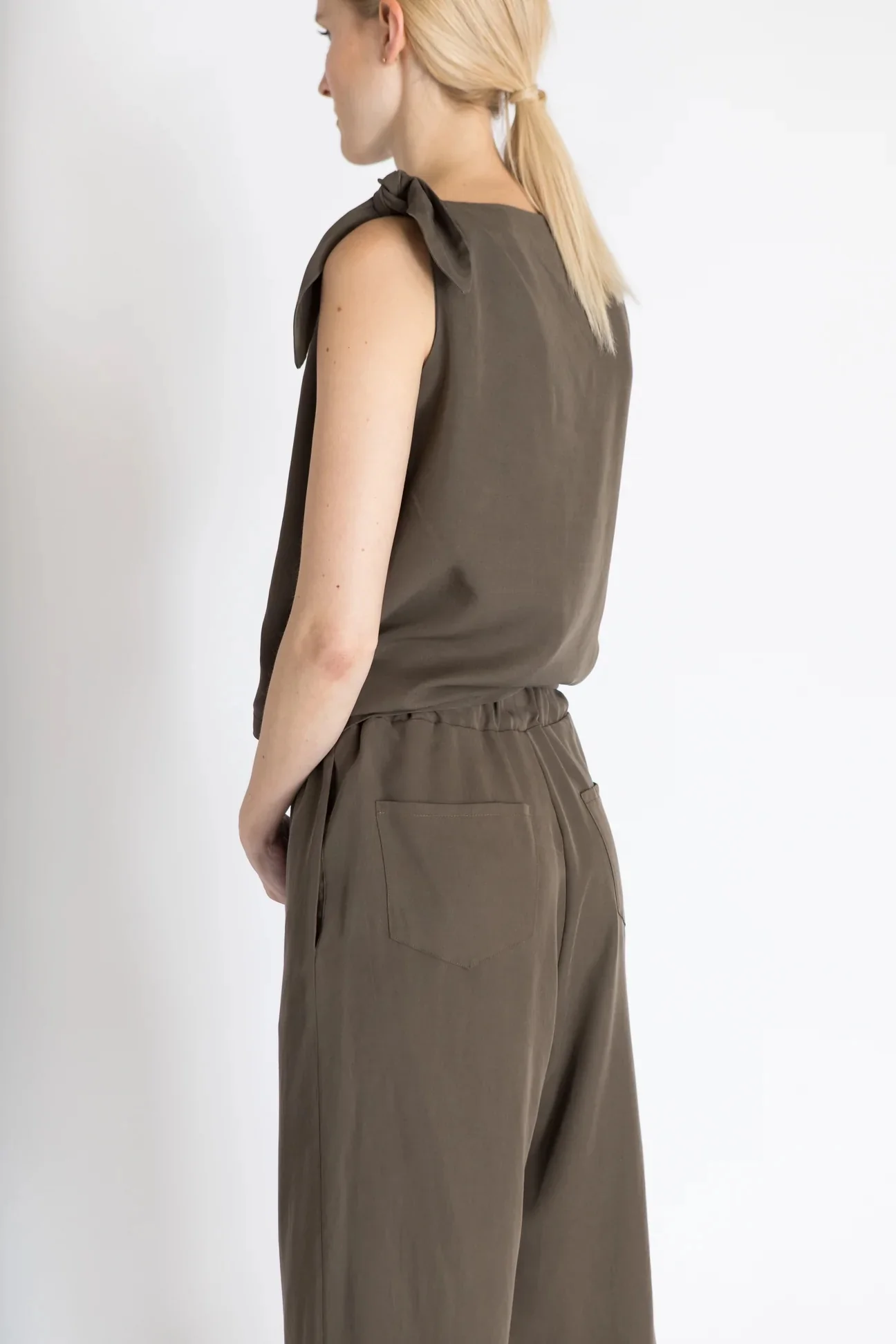 Bara Studio Nova Pants - Image 8