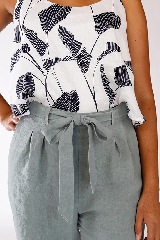 Chalk and Notch Crew Shorts and Trousers - Image 5