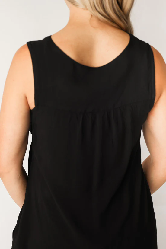 Chalk and Notch Farrah Blouse and Dress - Image 11
