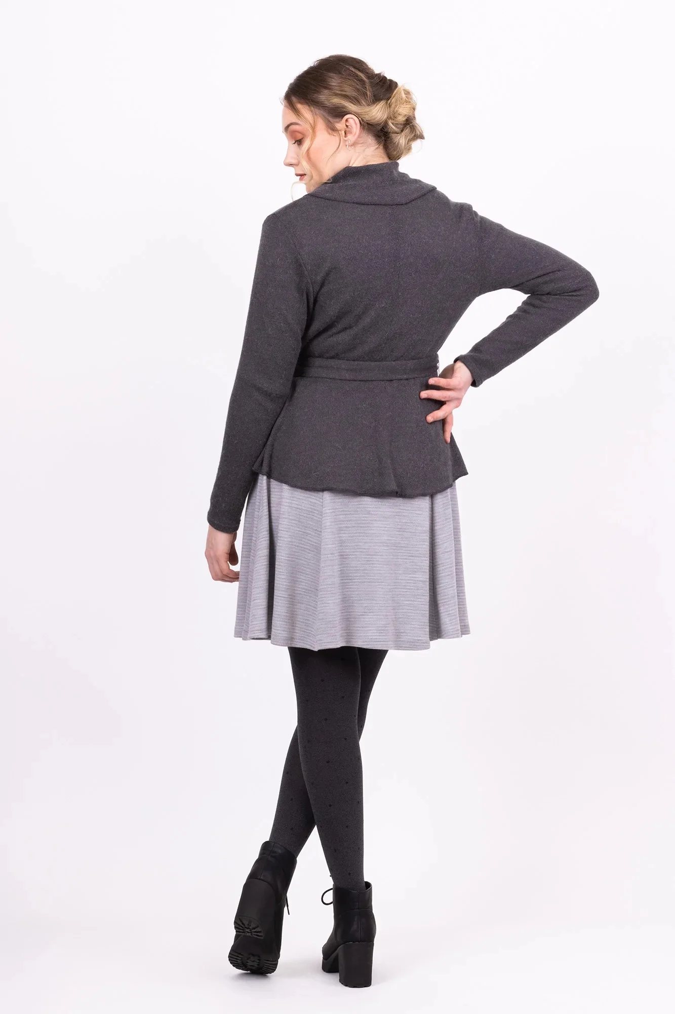 Forget-me-not Patterns Kirsi Cardigan - Image 12