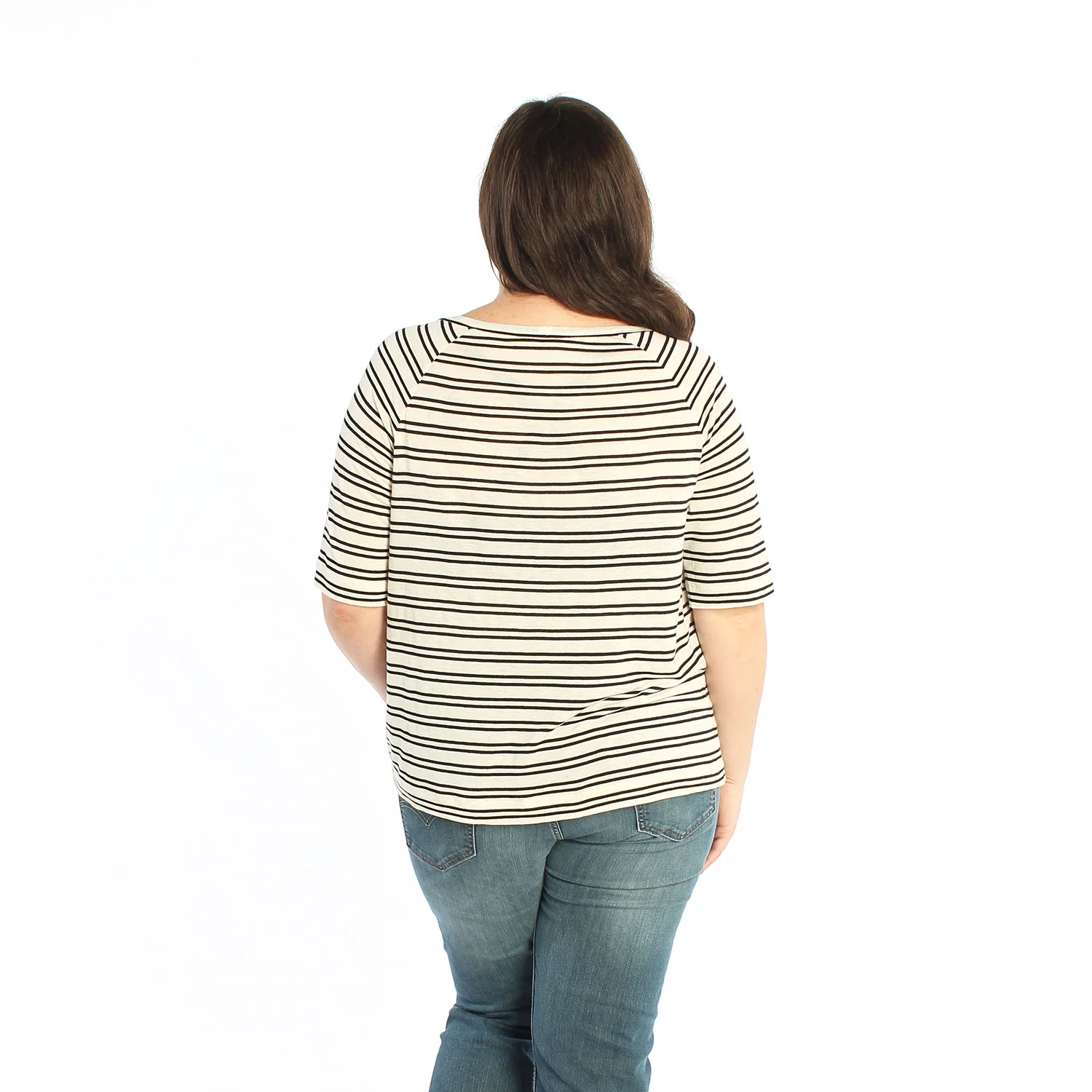 Helen's Closet Elliot Sweater and Tee - Image 9