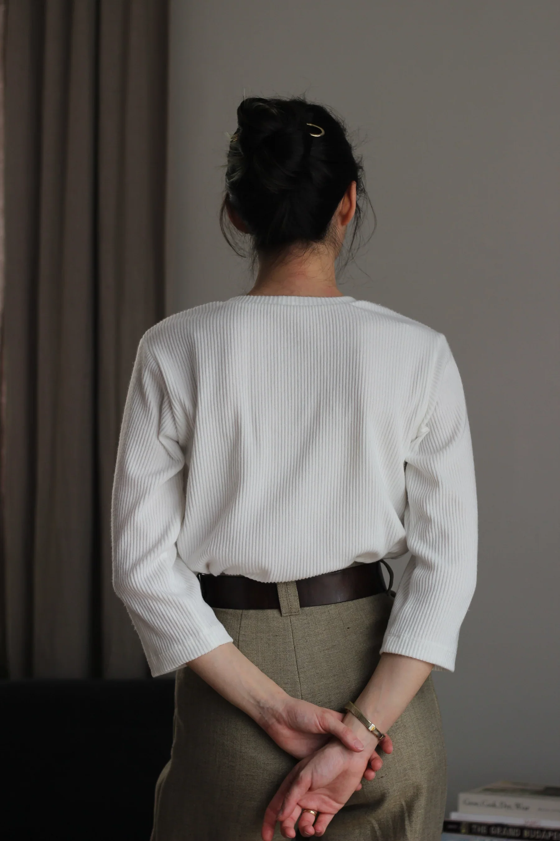 In the Folds Kealy T-shirt - Image 5