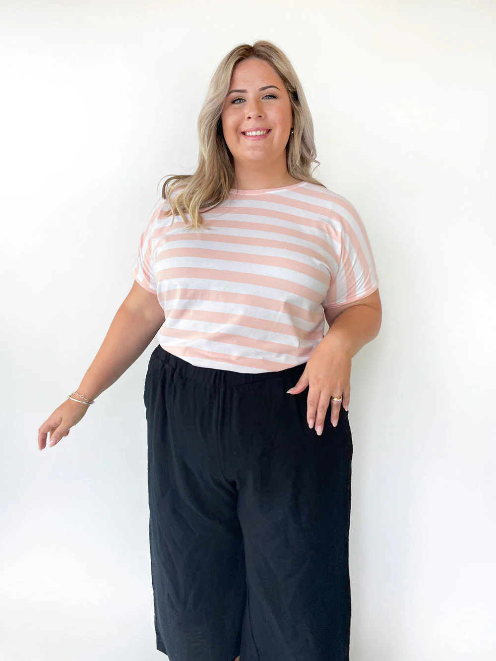 Jennifer Lauren Handmade Emmie Tee - Image 15