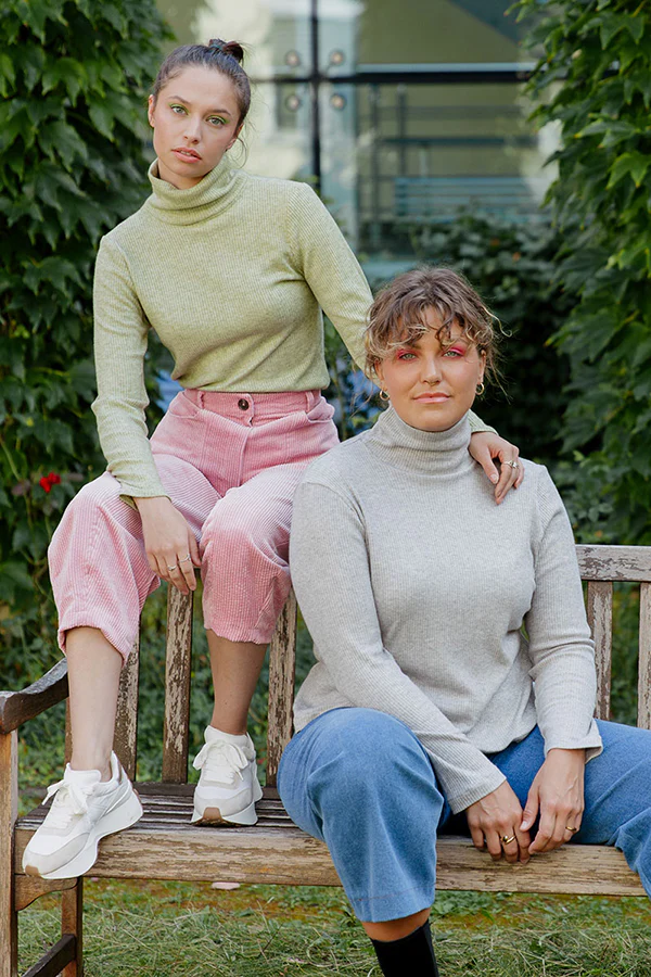 JULIANA MARTEJEVS Basic Turtleneck - Image 5