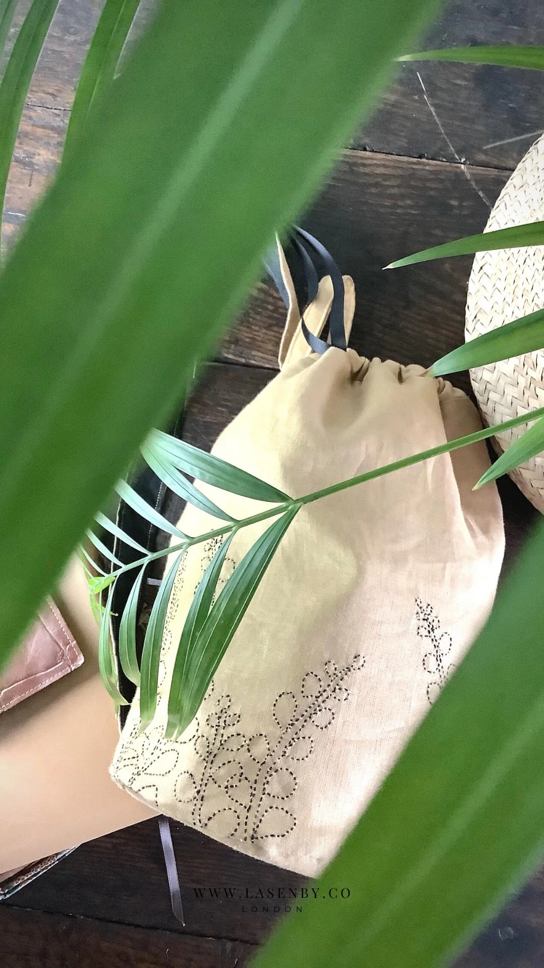 Lasenby Taru Fern Crossbody Duffle Bag