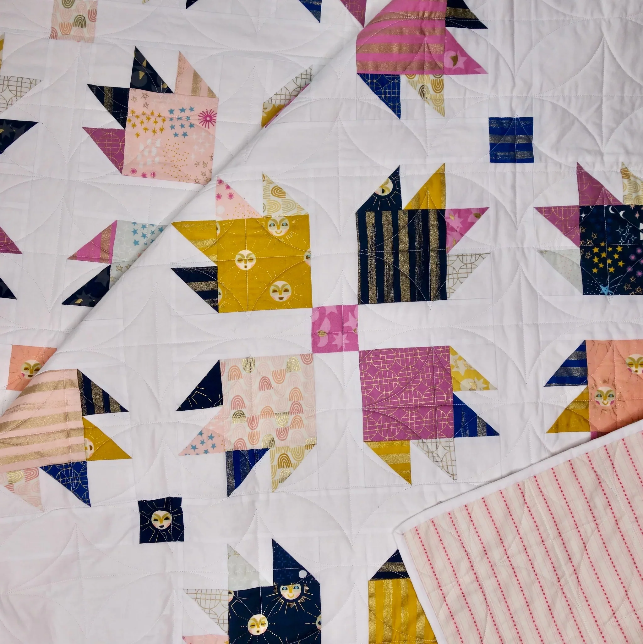 Lou Orth Designs Paw Tracks Quilt PDF - Image 3