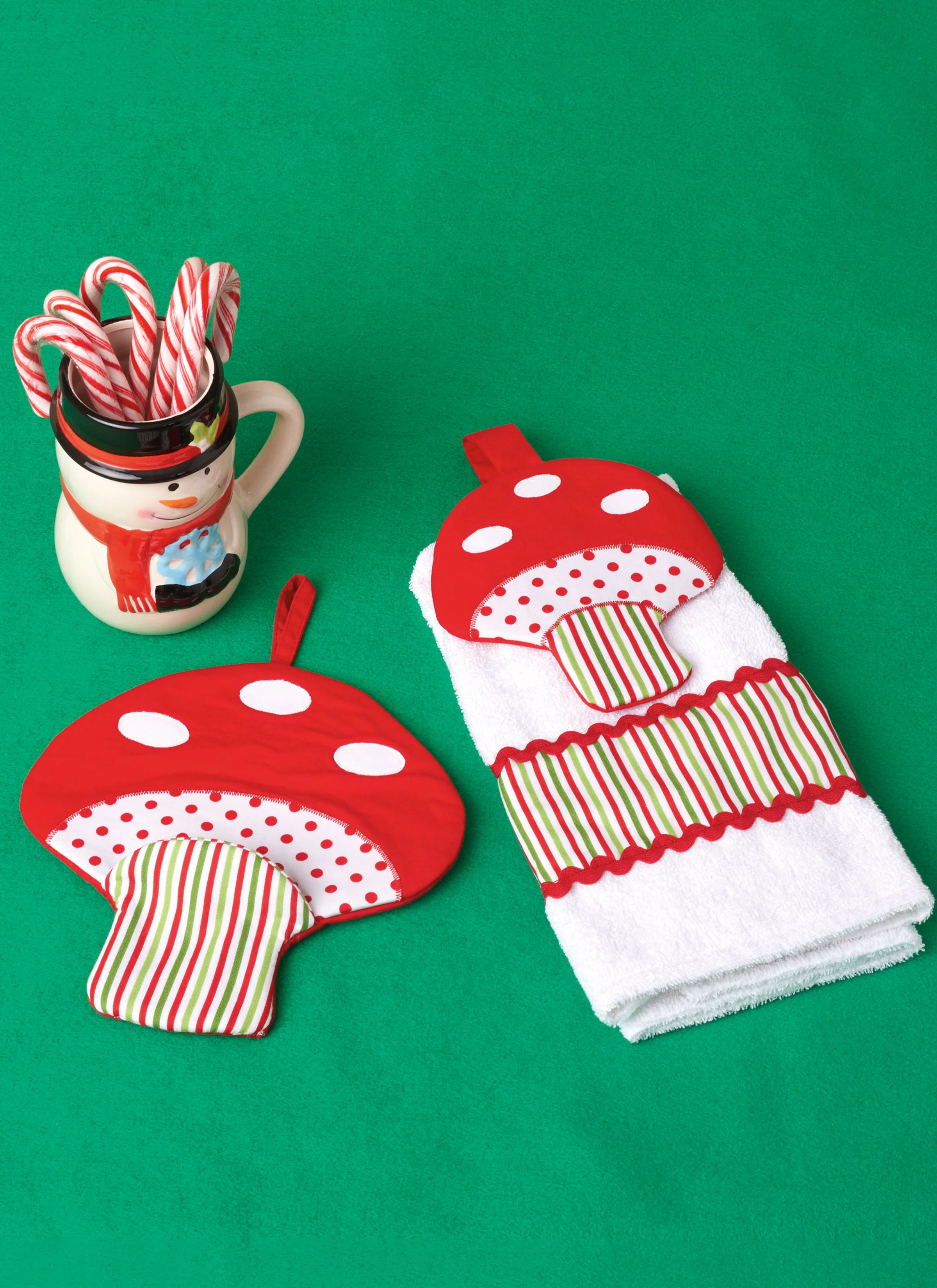 McCalls Apron & Kitchen Accessories M8545 - Image 6