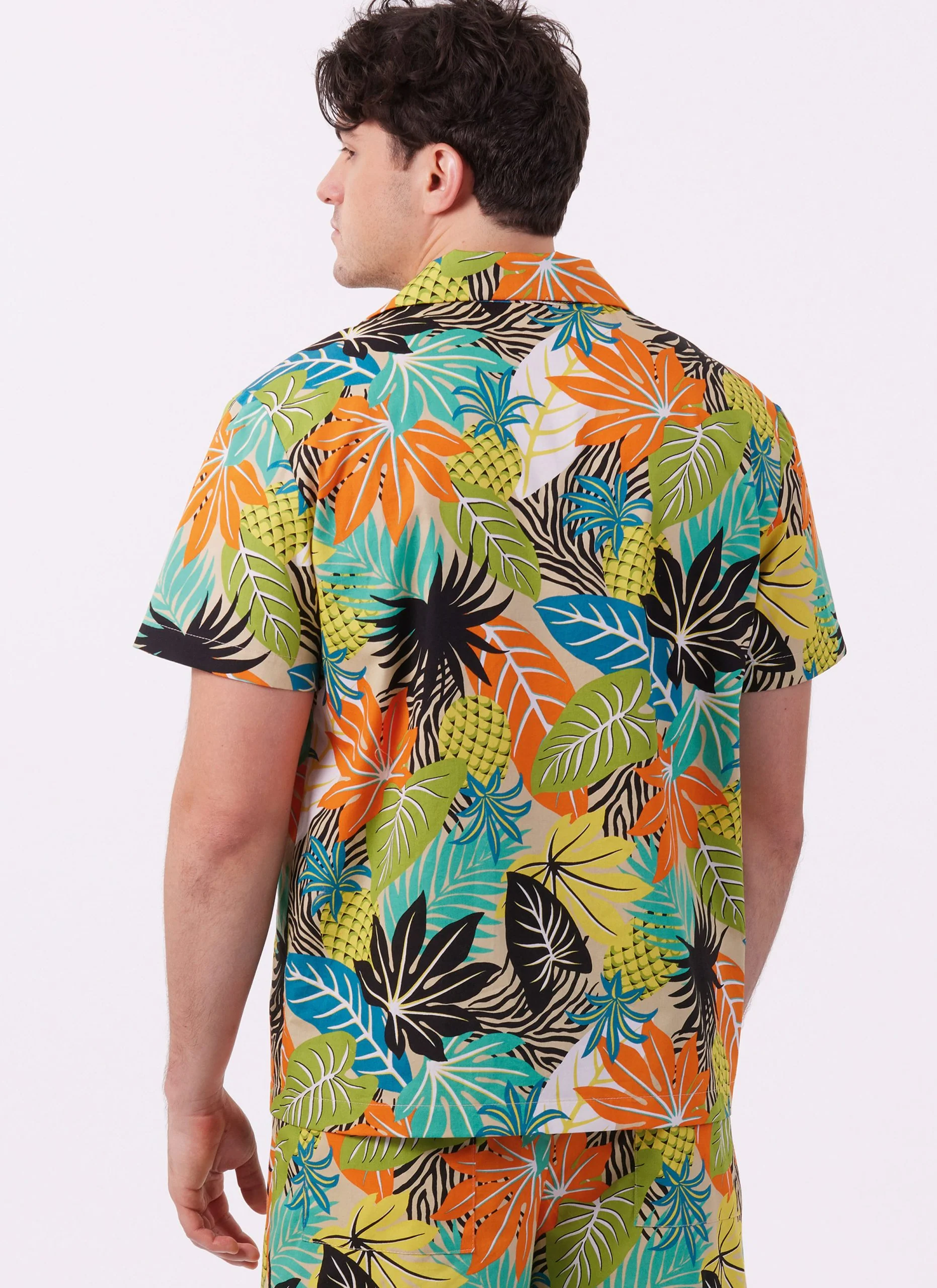 McCalls Men's Shirts & Shorts M8486 - Image 4