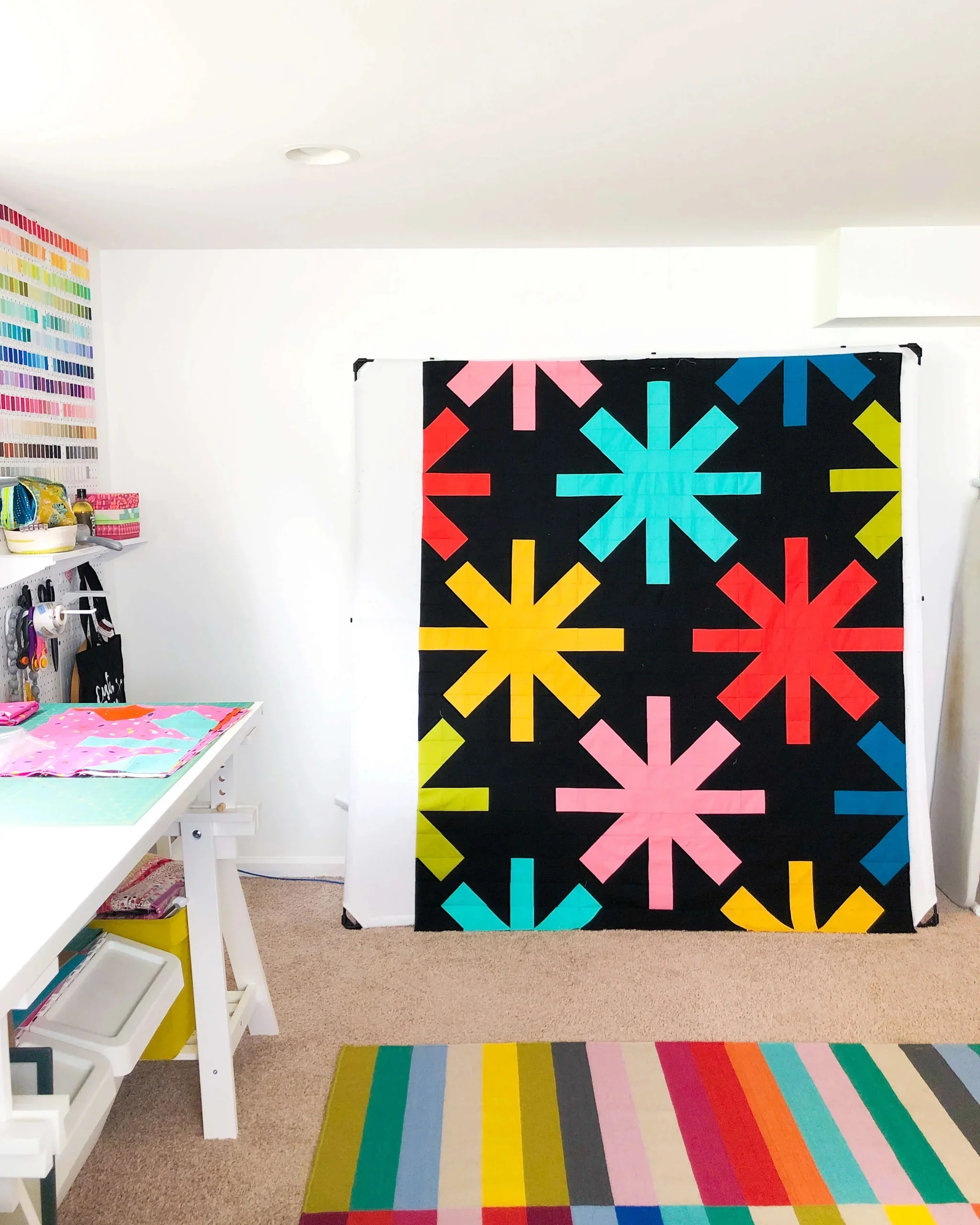 Modern Handcraft Asterisks Quilt - Image 4