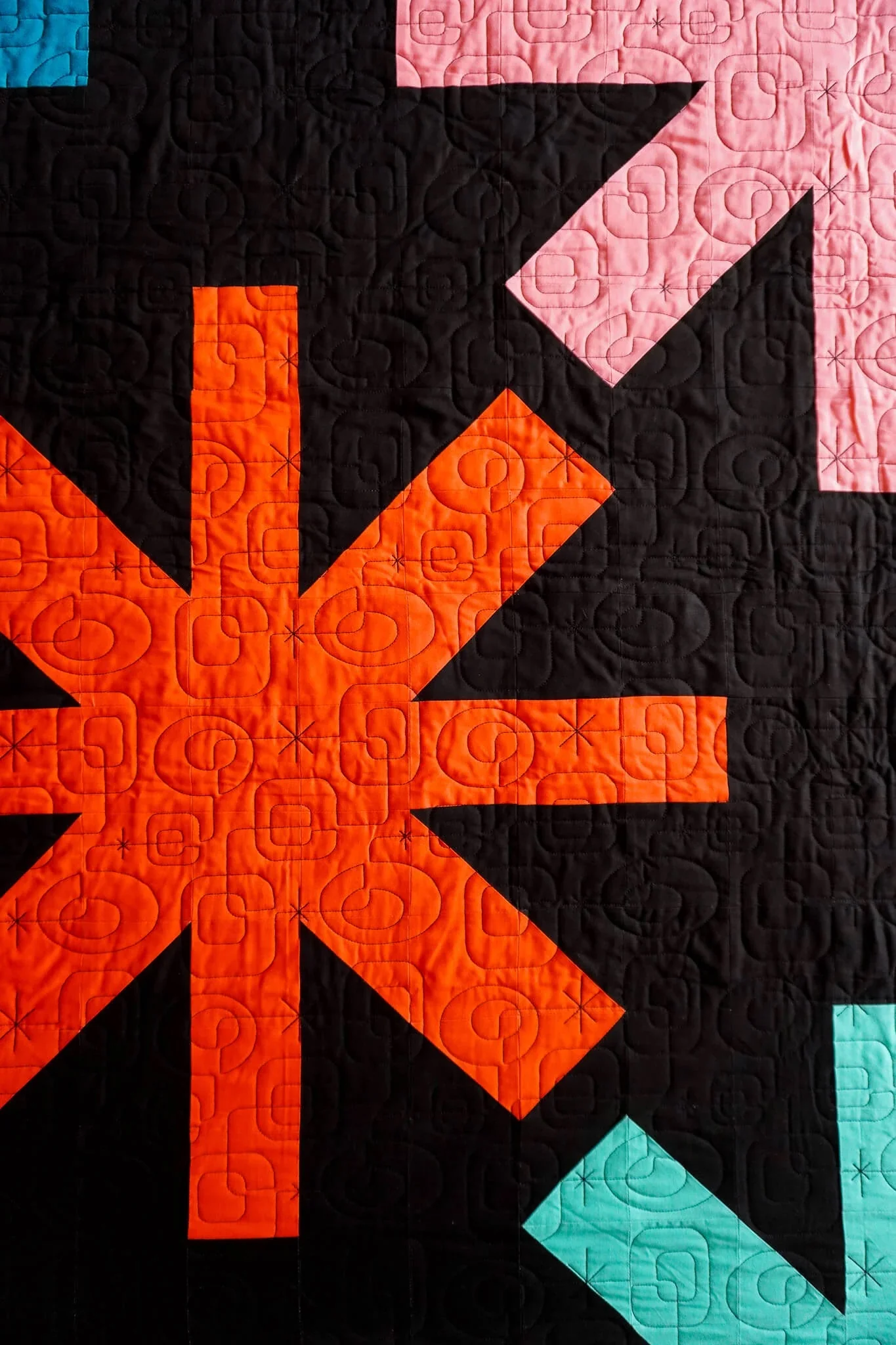 Modern Handcraft Asterisks Quilt - Image 5