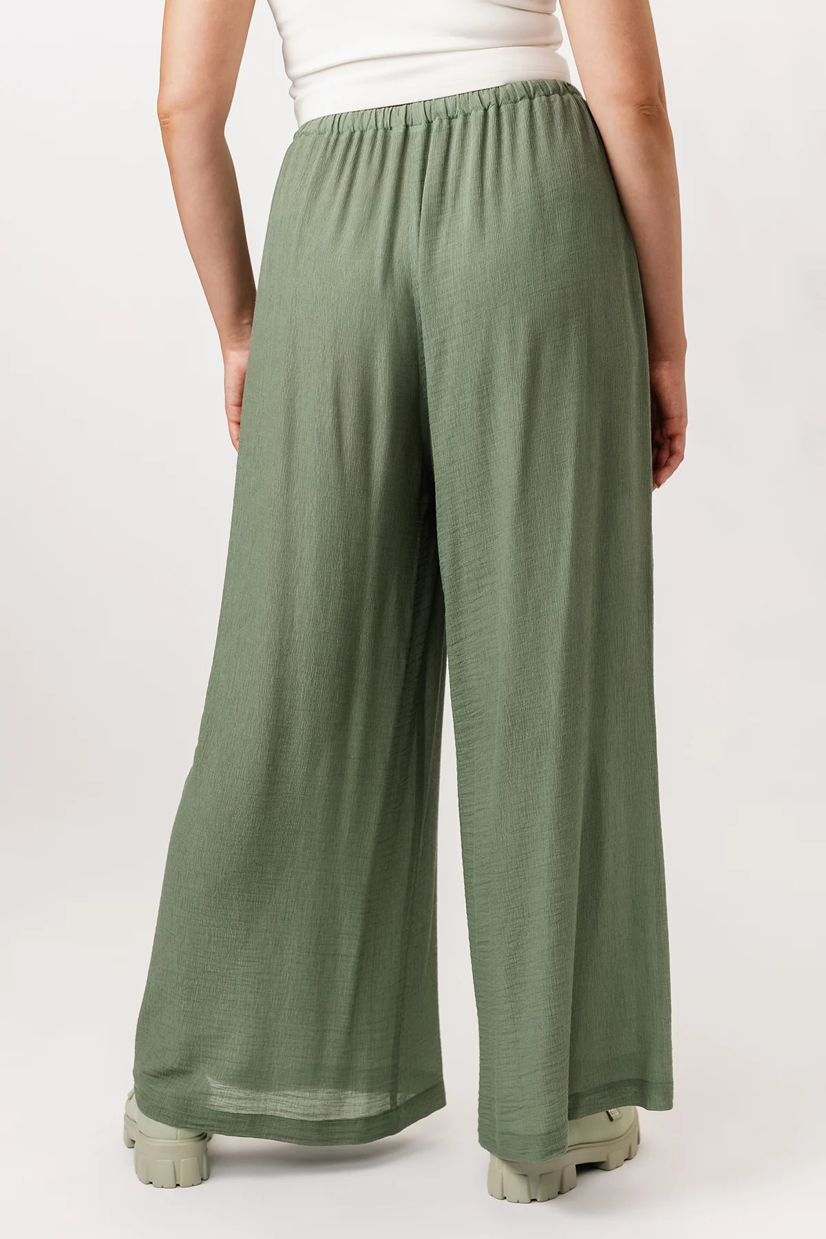 Named Aulio Elastic Waist Shorts and Trousers - Image 8