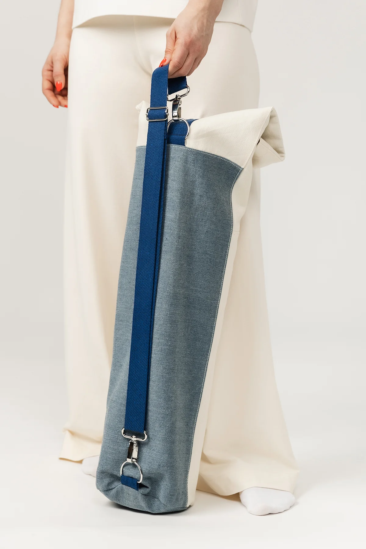 Named Aura Yoga Mat Bag - Image 5