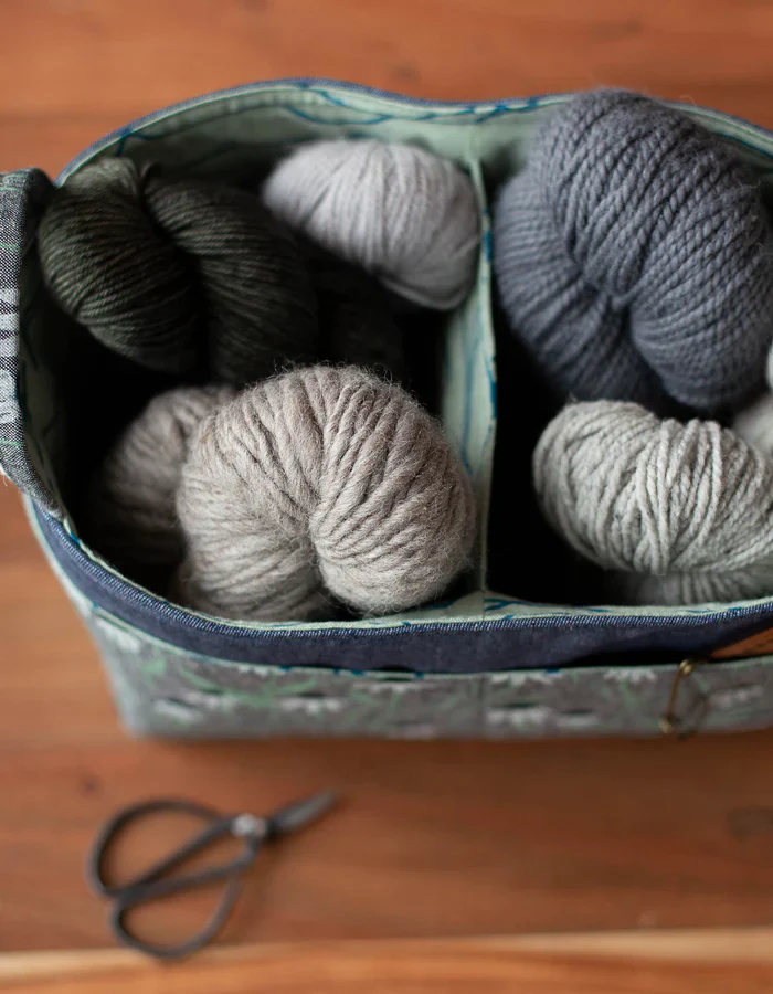 Noodlehead Divided Basket - Image 8