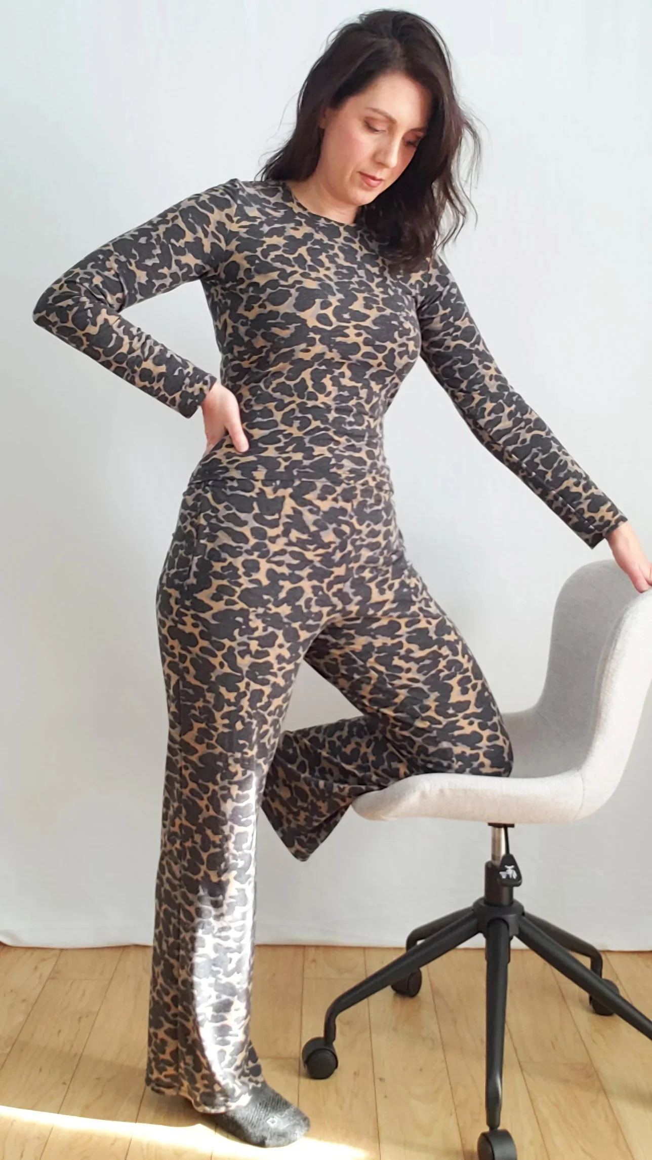 Pattern Scout Comfi Tee and Pants Lounge Set - Image 2