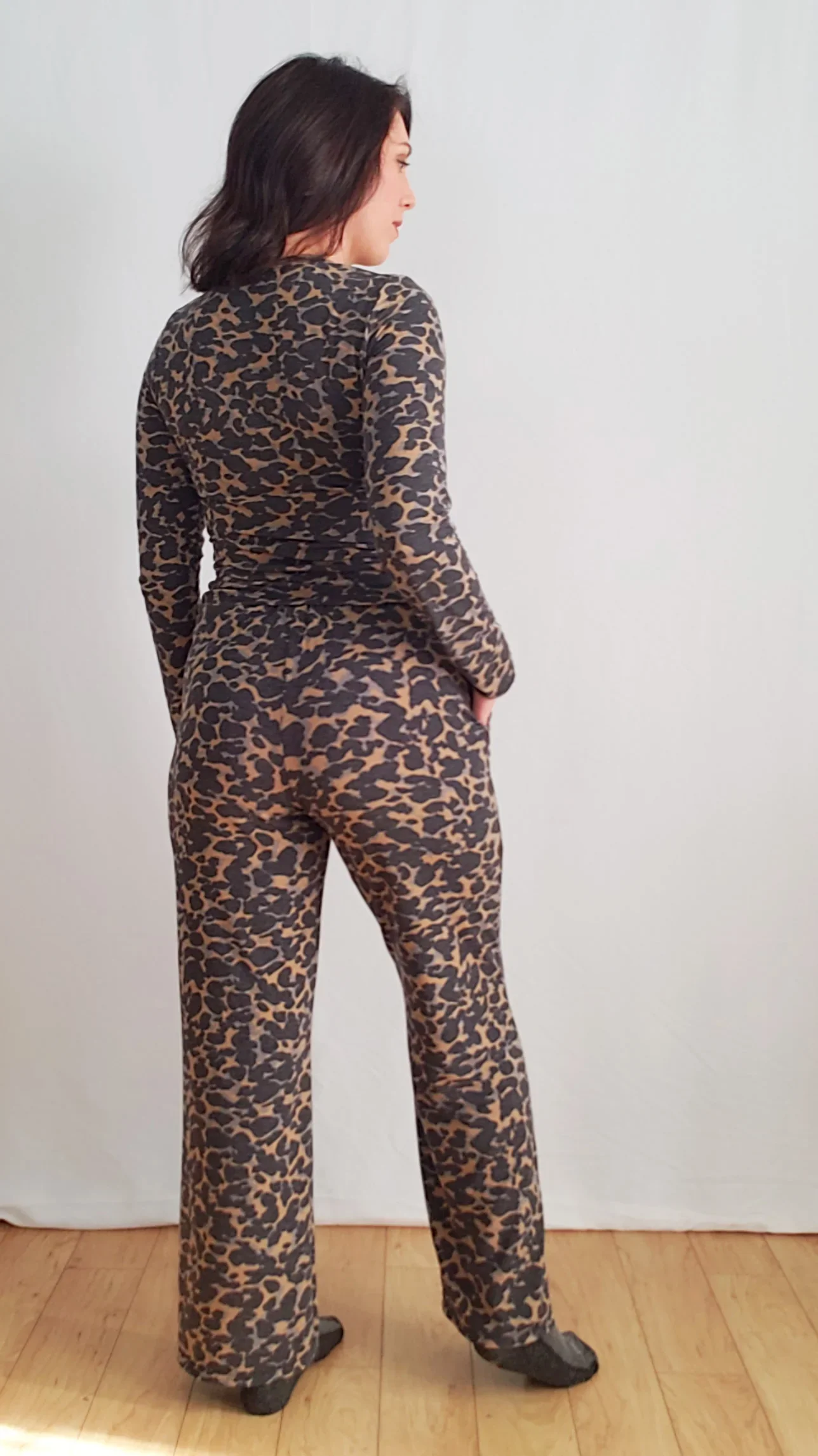 Pattern Scout Comfi Tee and Pants Lounge Set - Image 5