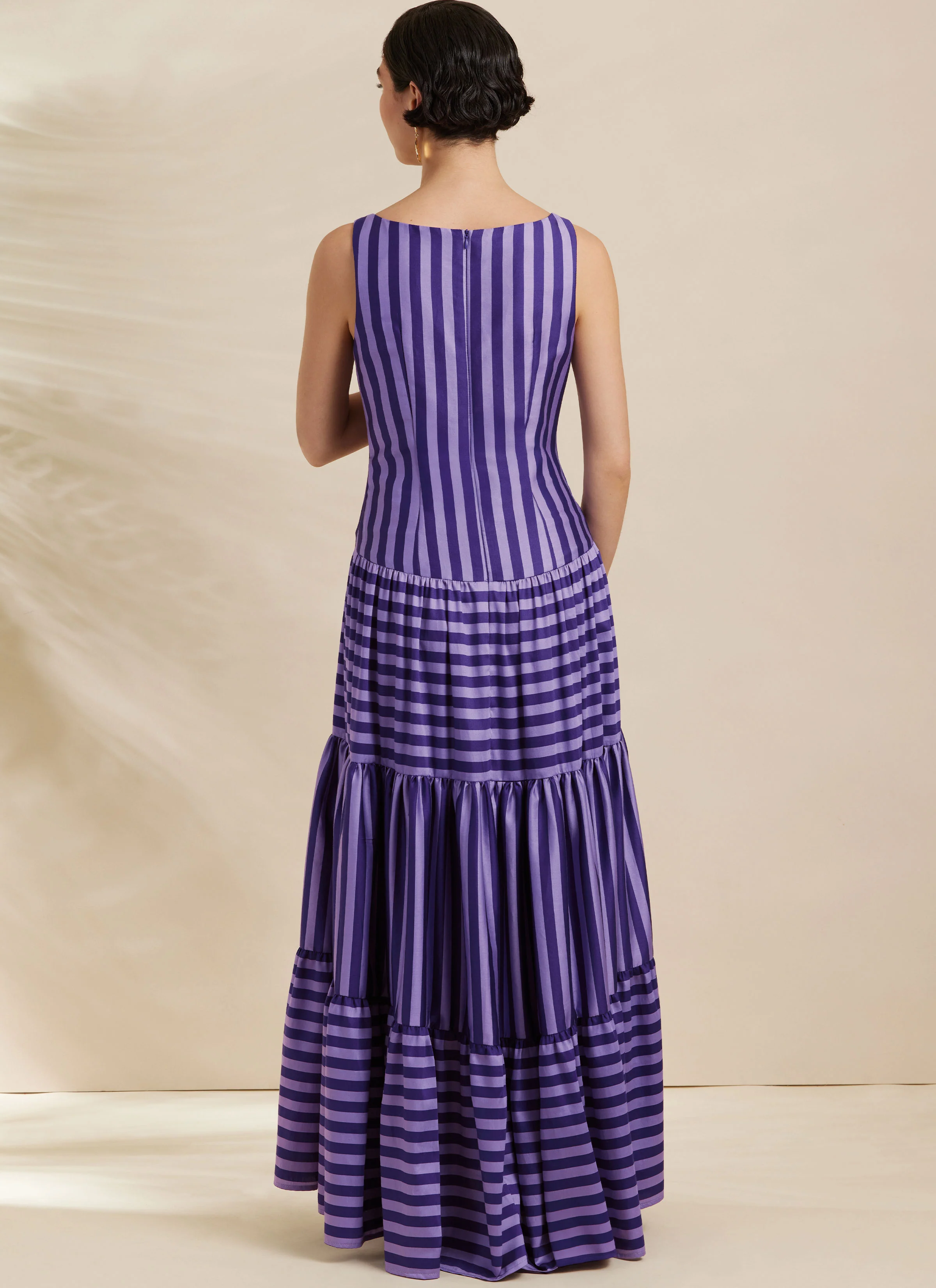Simplicity Dresses with Petite Lines S3129 - Image 4