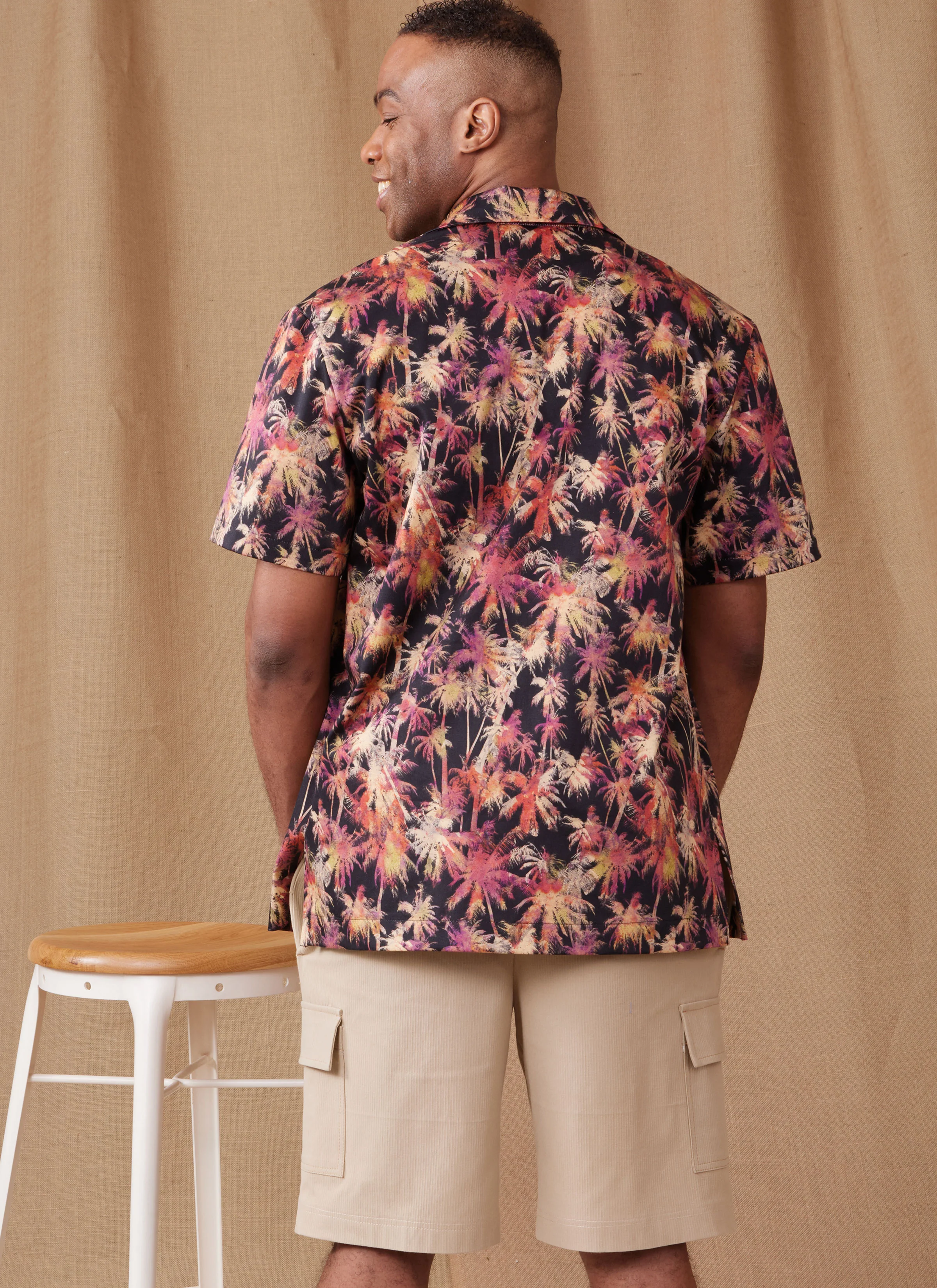 Simplicity Men's T-shirt, Shirt & Shorts S9960 - Image 4