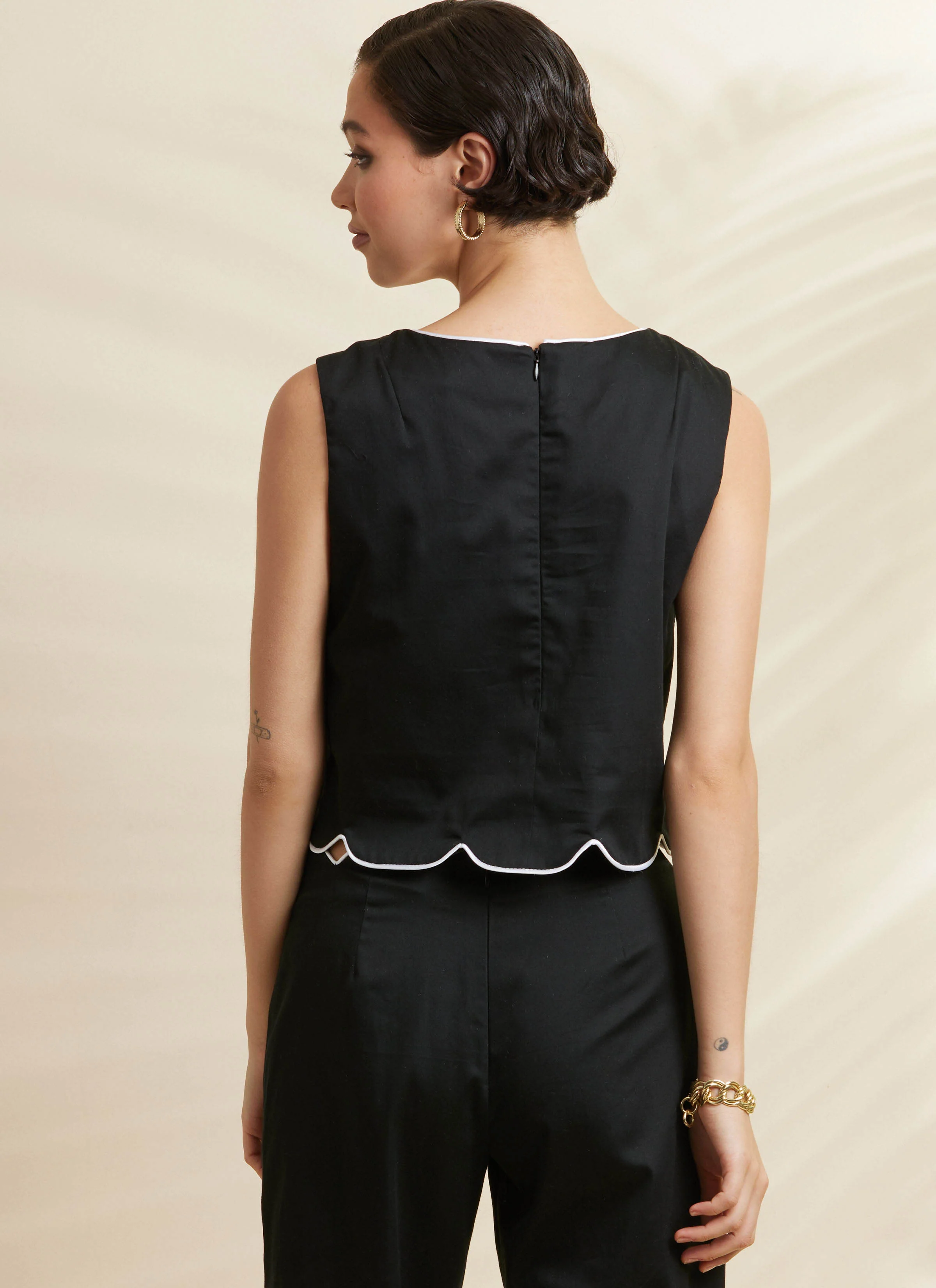 Simplicity Scalloped Tops, Shorts and Trousers S3141 - Image 8