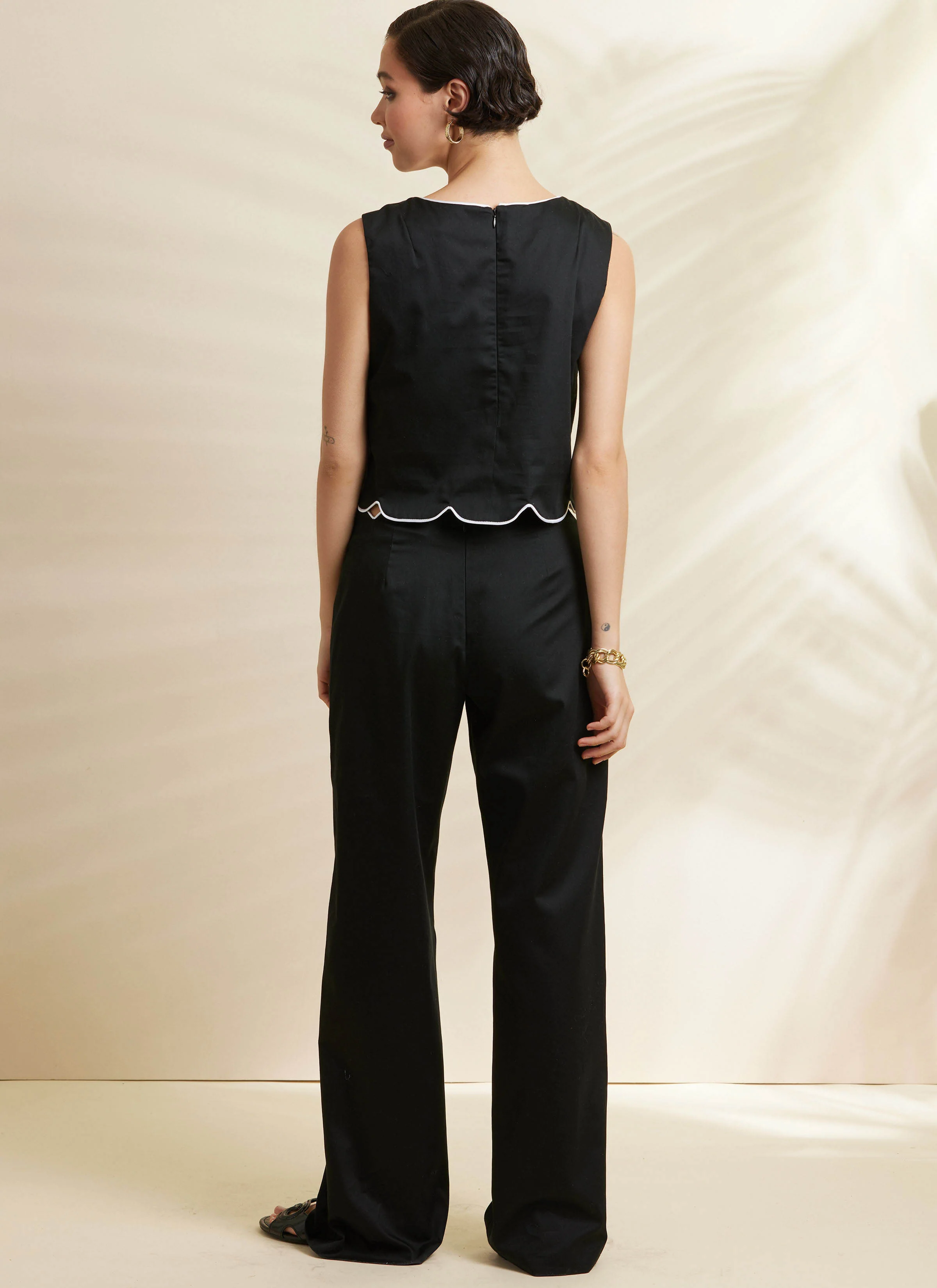 Simplicity Scalloped Tops, Shorts and Trousers S3141 - Image 9