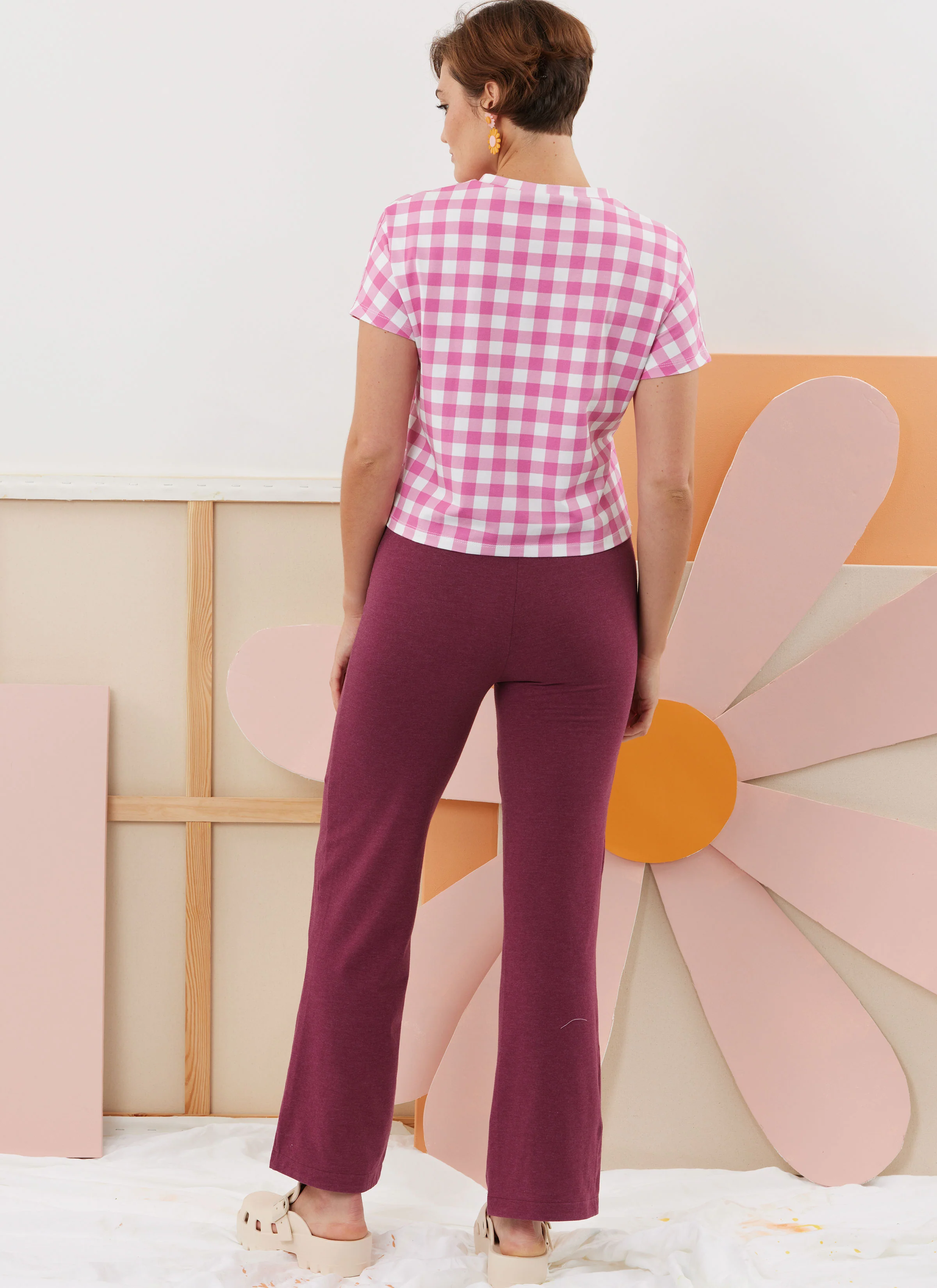 Simplicity Tops, Trousers and Apron Dresses S3088 - Image 8