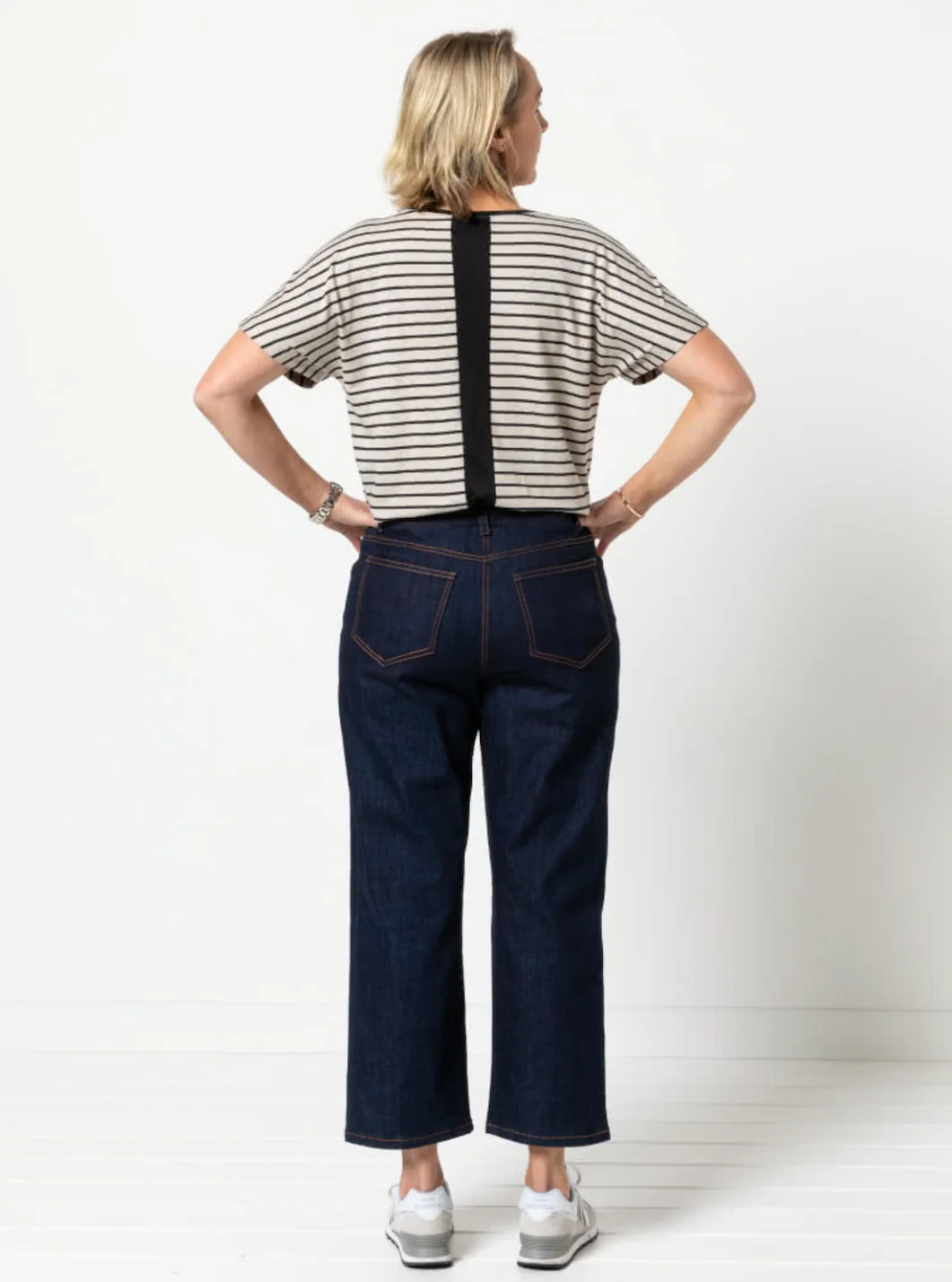 Style Arc Besharl Knit Tee - Image 10