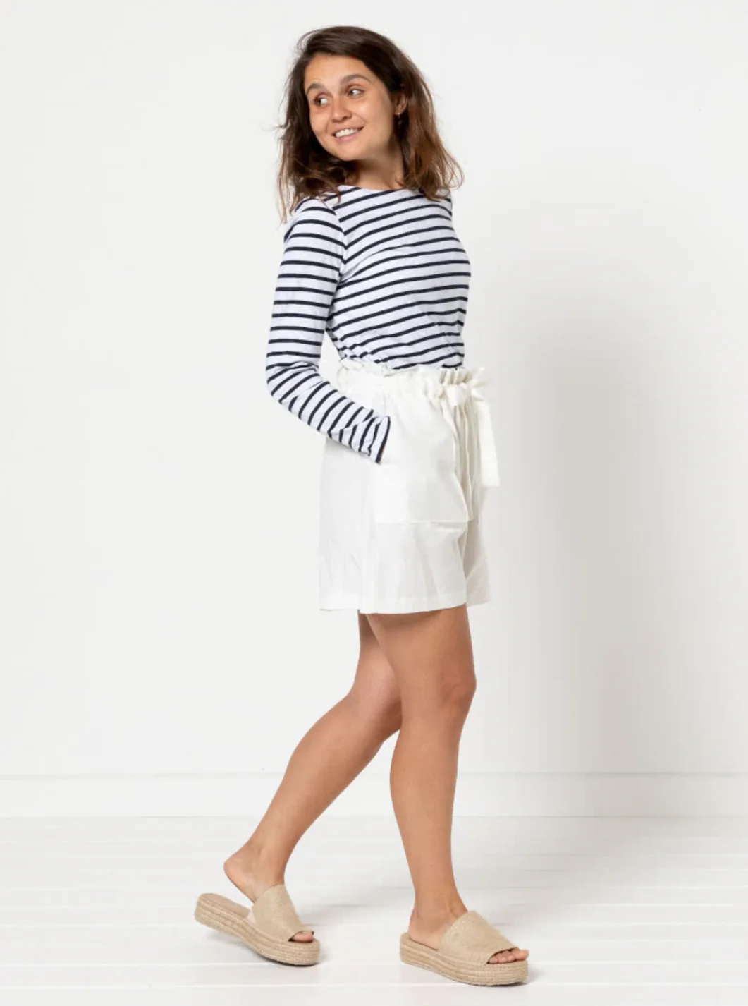 Style Arc Ellis Knit Tee - Image 13
