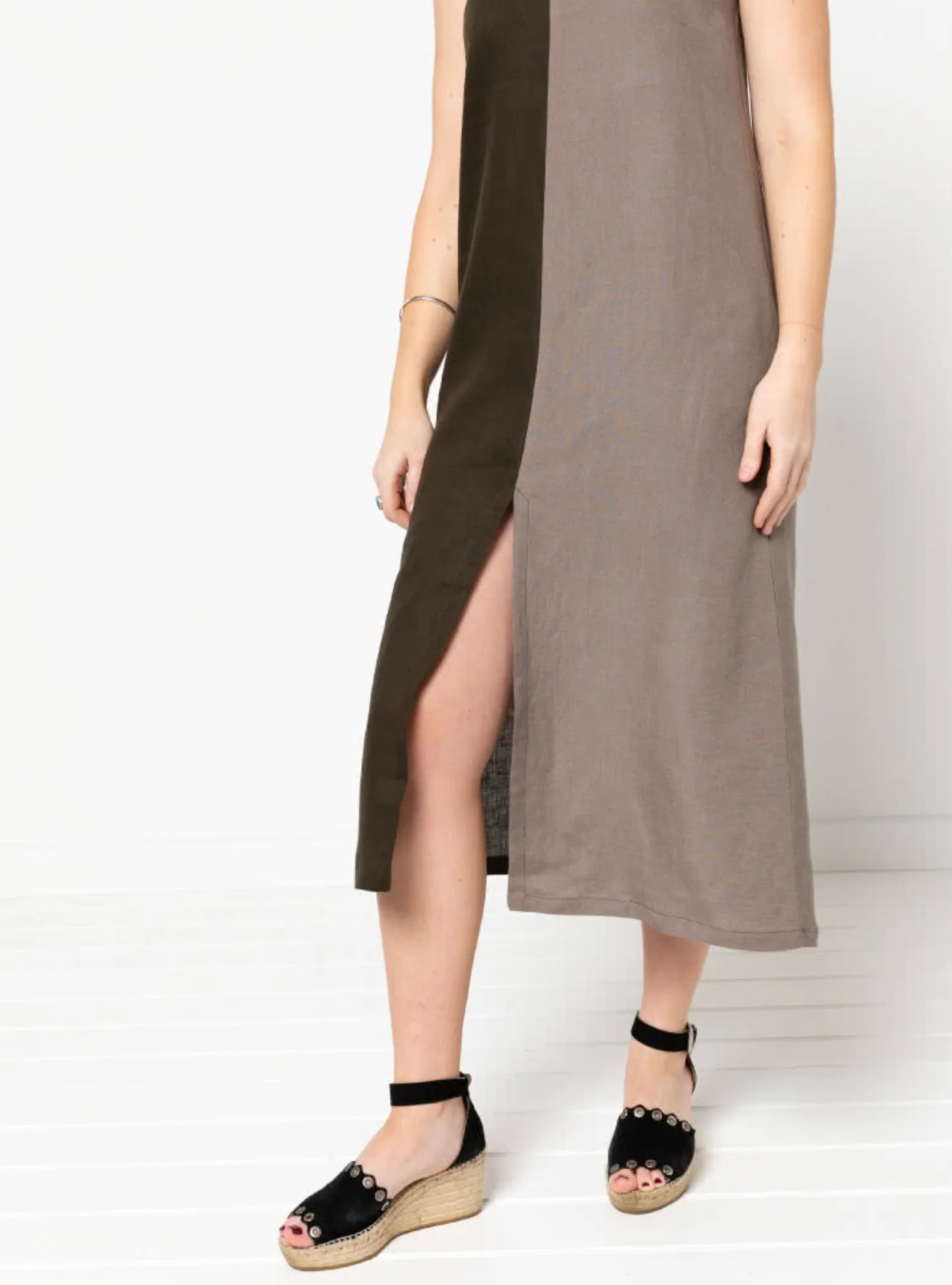 Style Arc Esther Woven Dress - Image 5