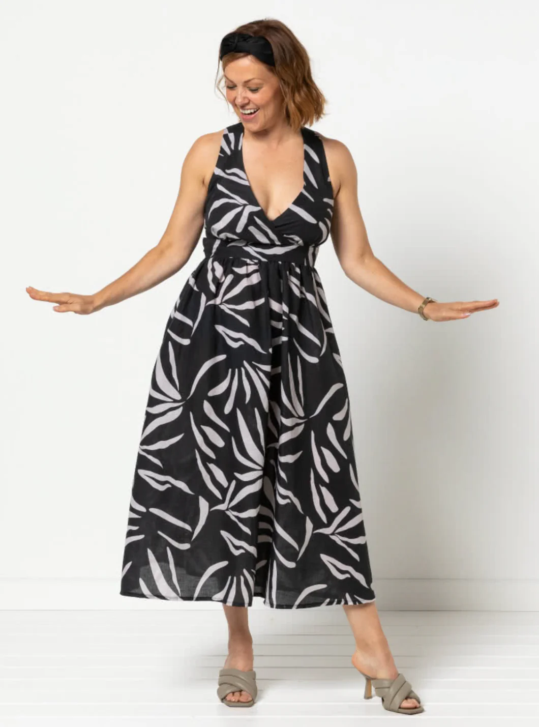 Style Arc Livvy Woven Dress - Image 7