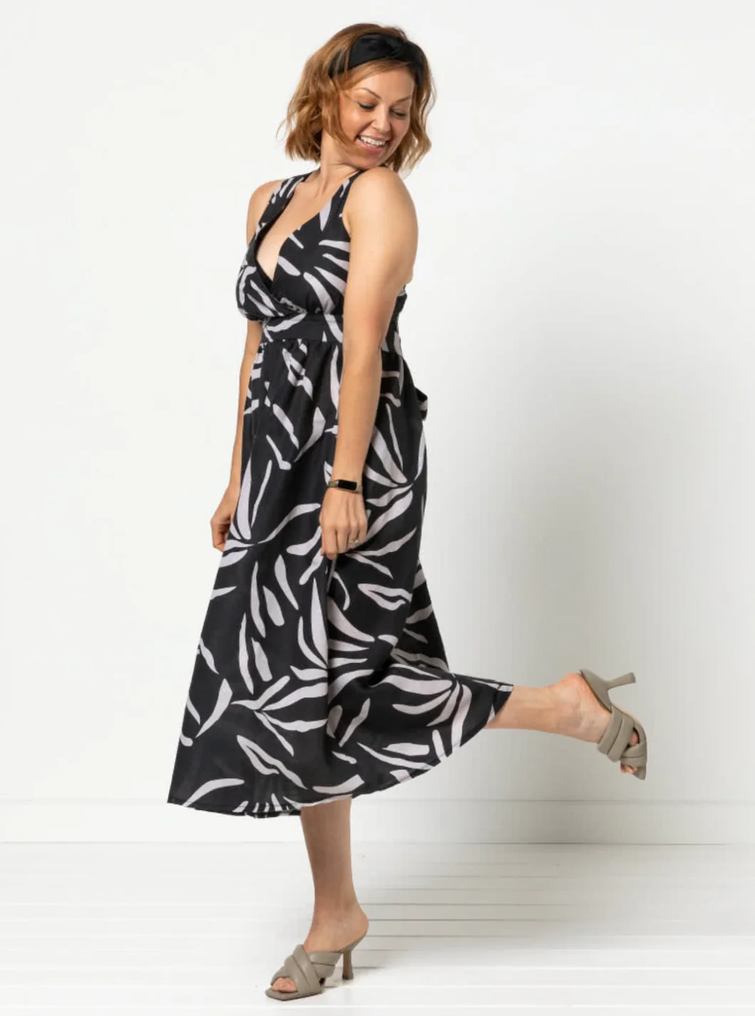 Style Arc Livvy Woven Dress - Image 8