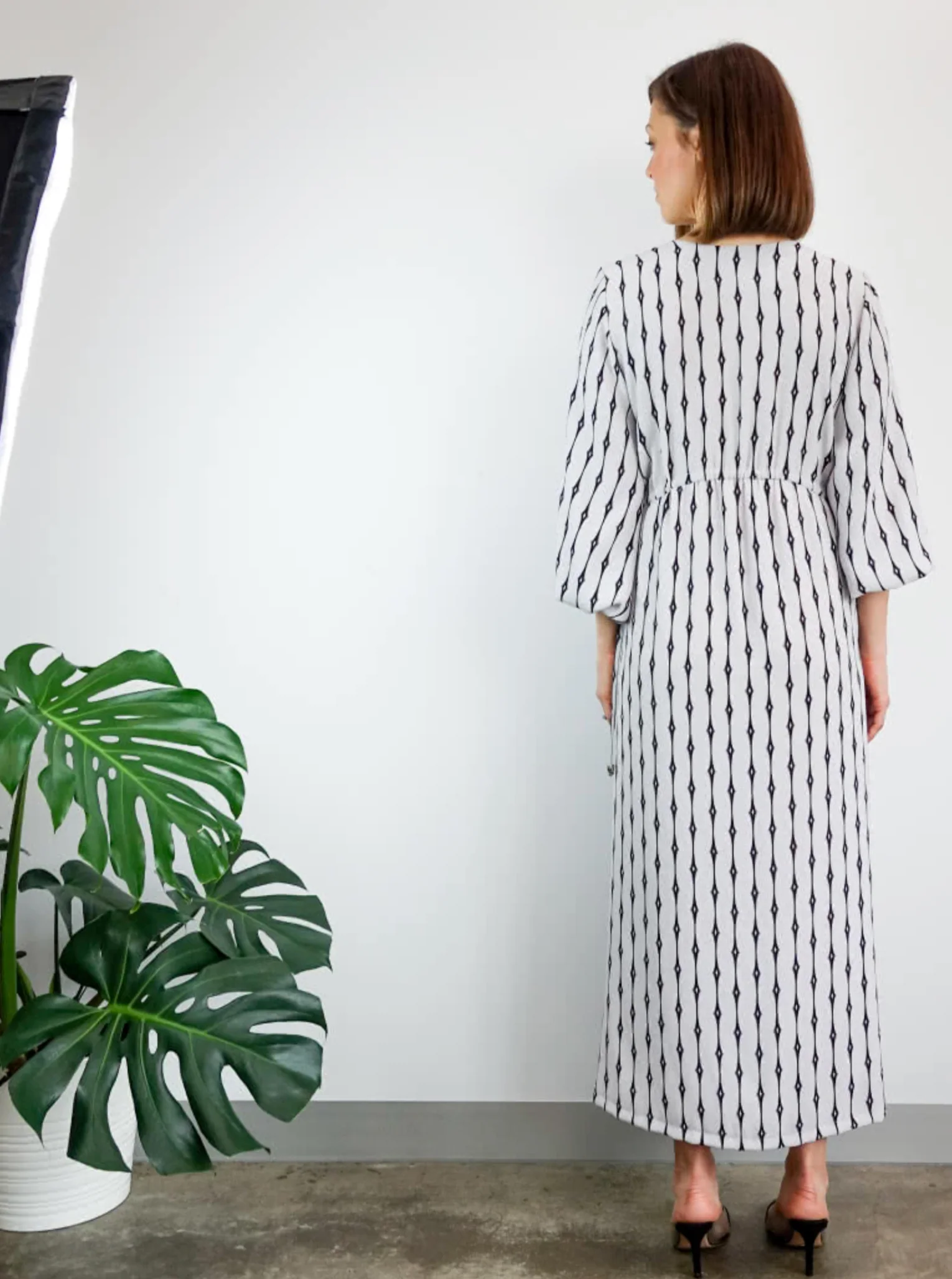 Style Arc Naomi Woven Dress - Image 11