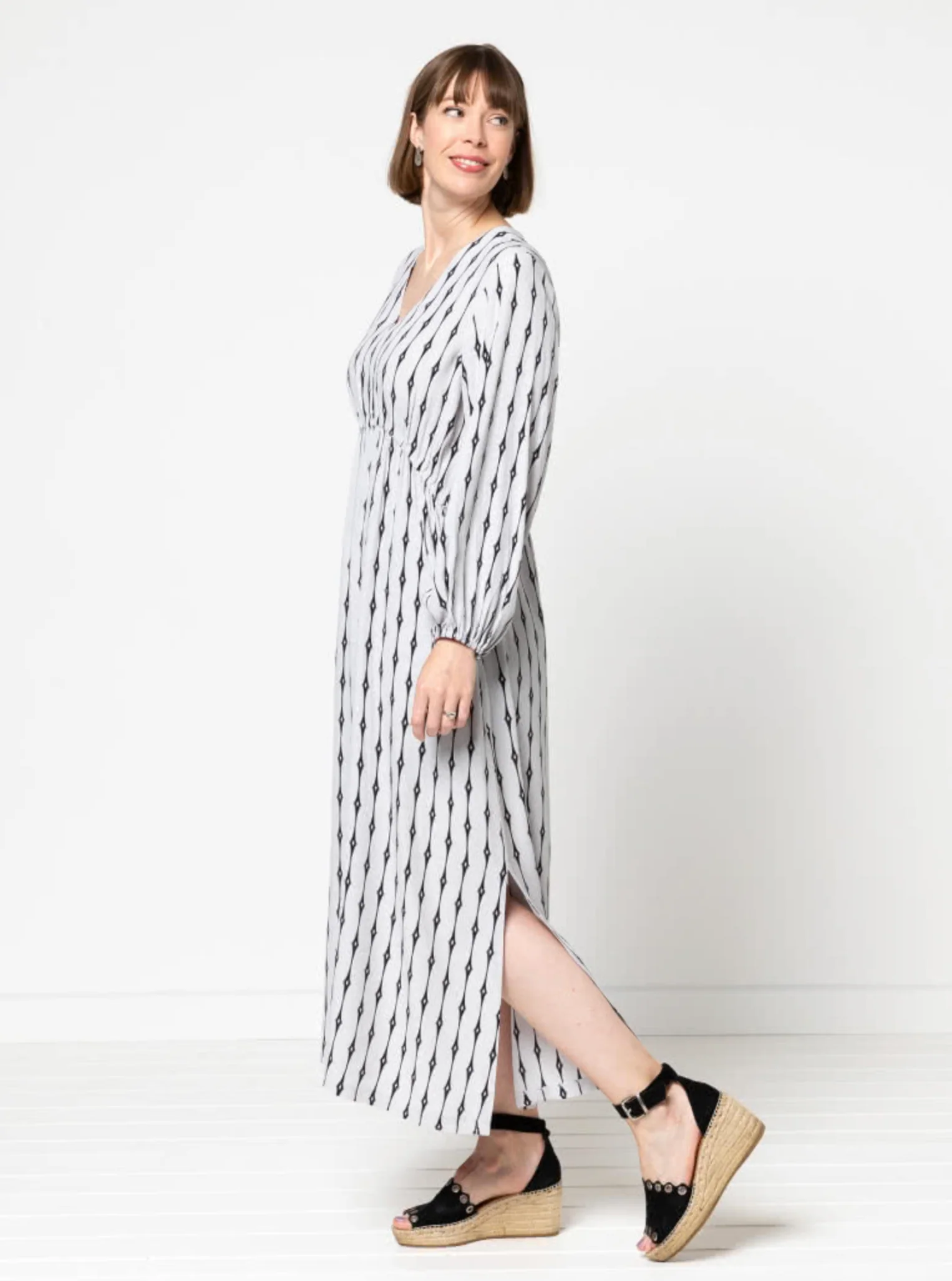 Style Arc Naomi Woven Dress - Image 2