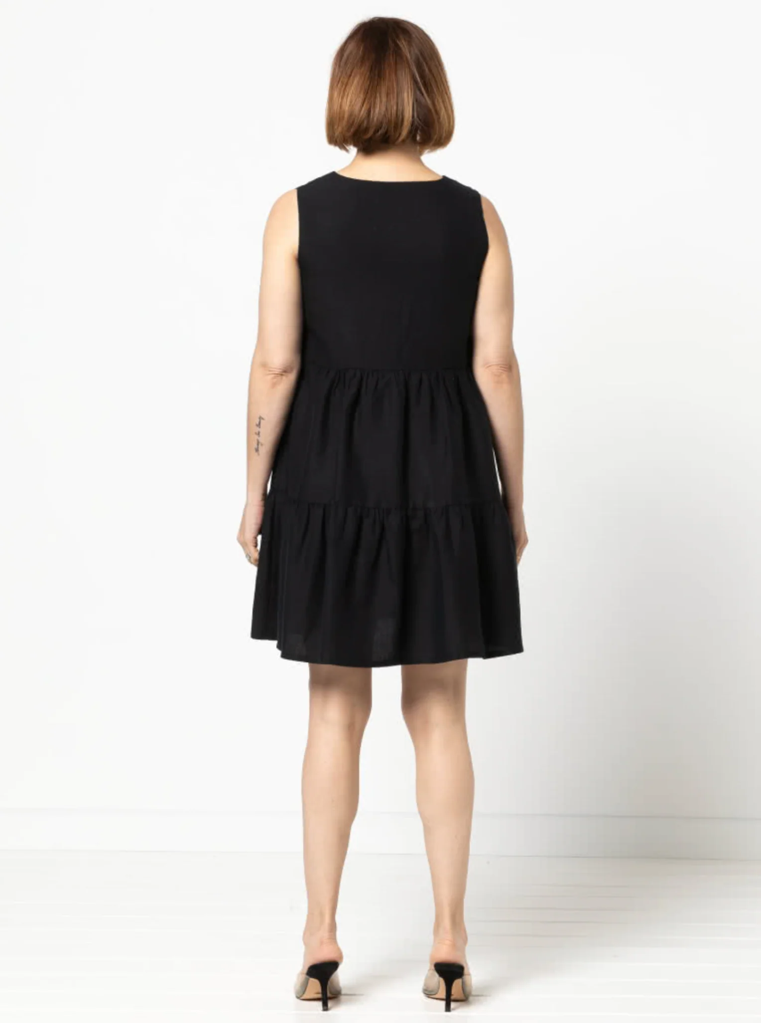 Style Arc Nova Midi Dress - Image 10