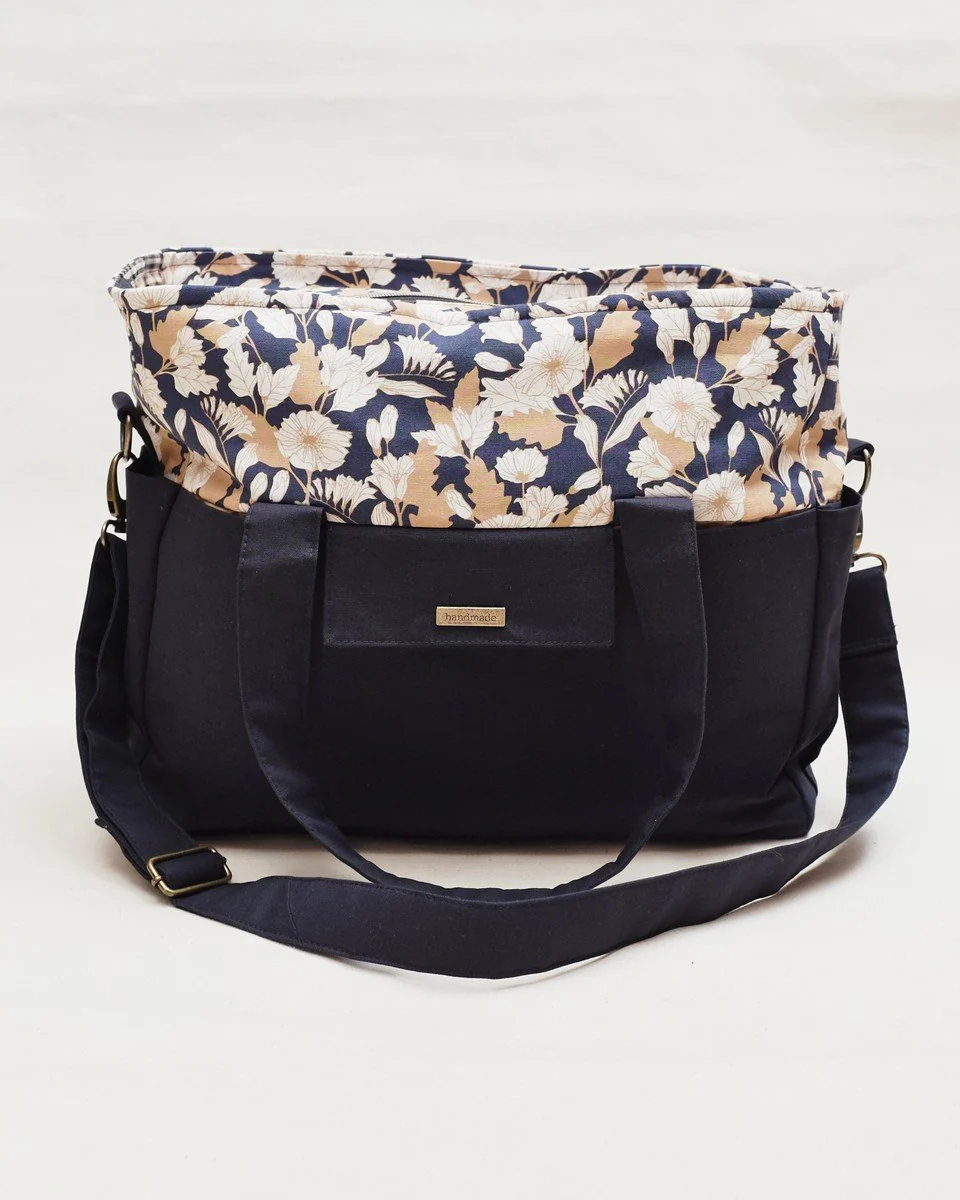 Thread Theory Qualicum Bag - Image 3