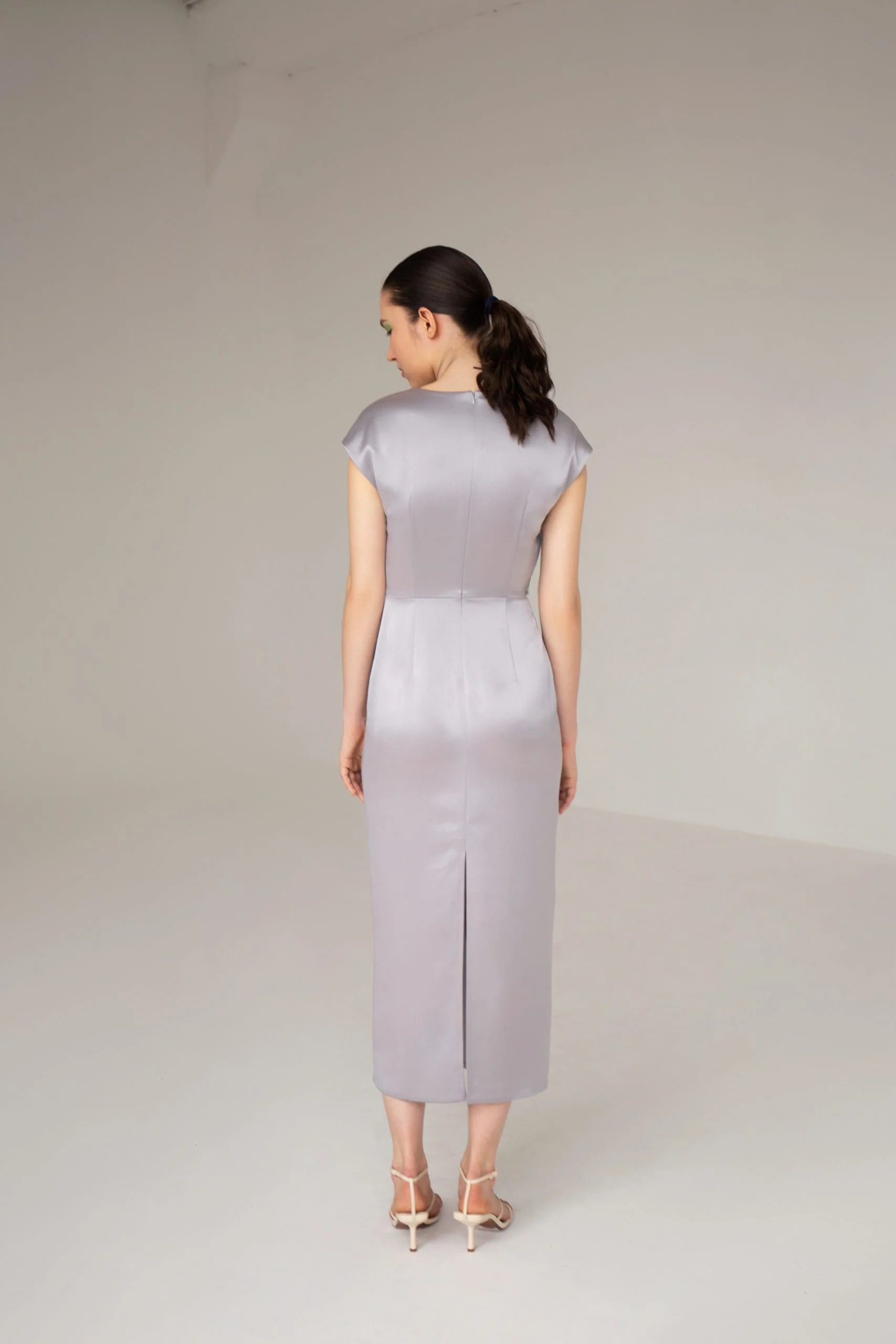 Vikisews Nadi Dress - Image 5