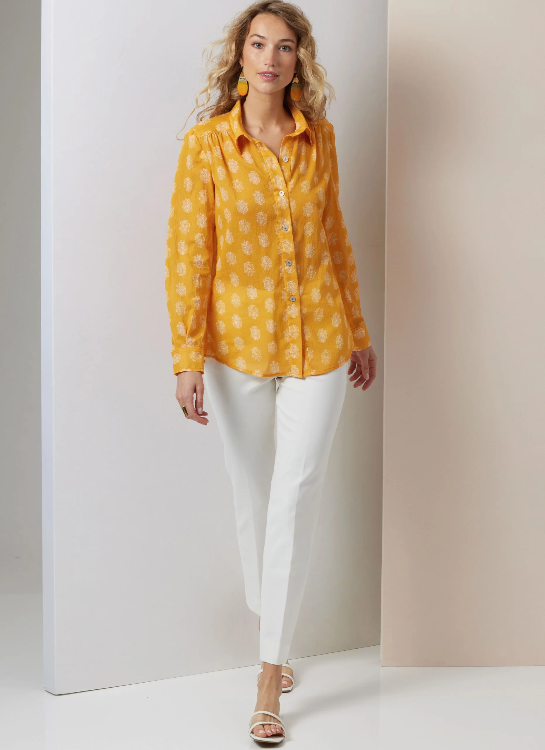 Vogue Blouse V2031 - Image 5
