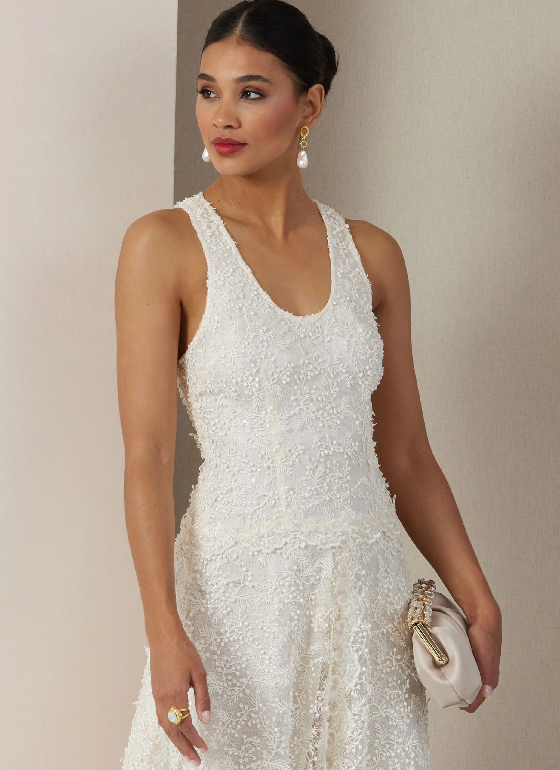 Vogue Dress & Overdress V2028 - Image 3