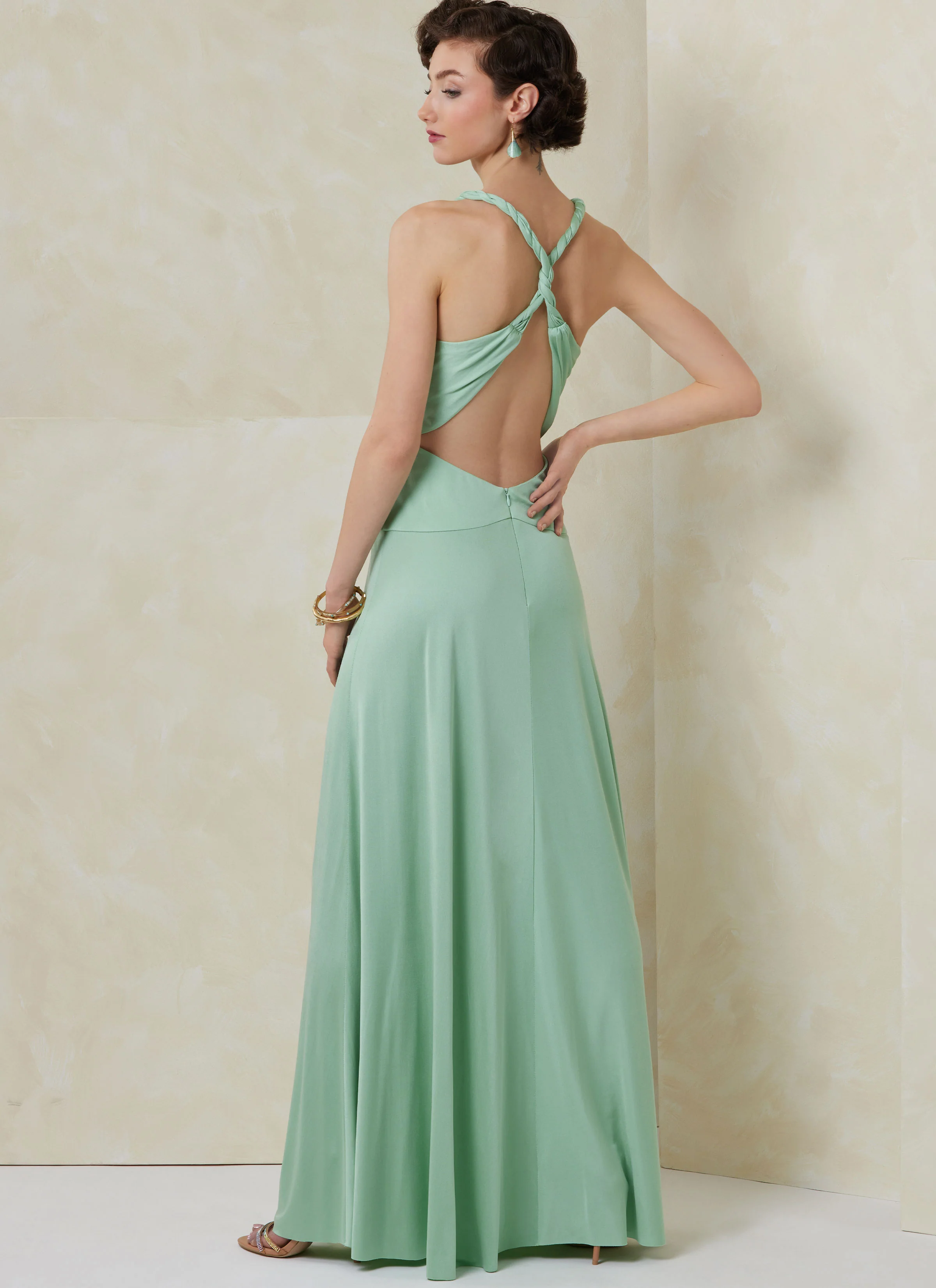 Vogue Gown V2110 - Image 3