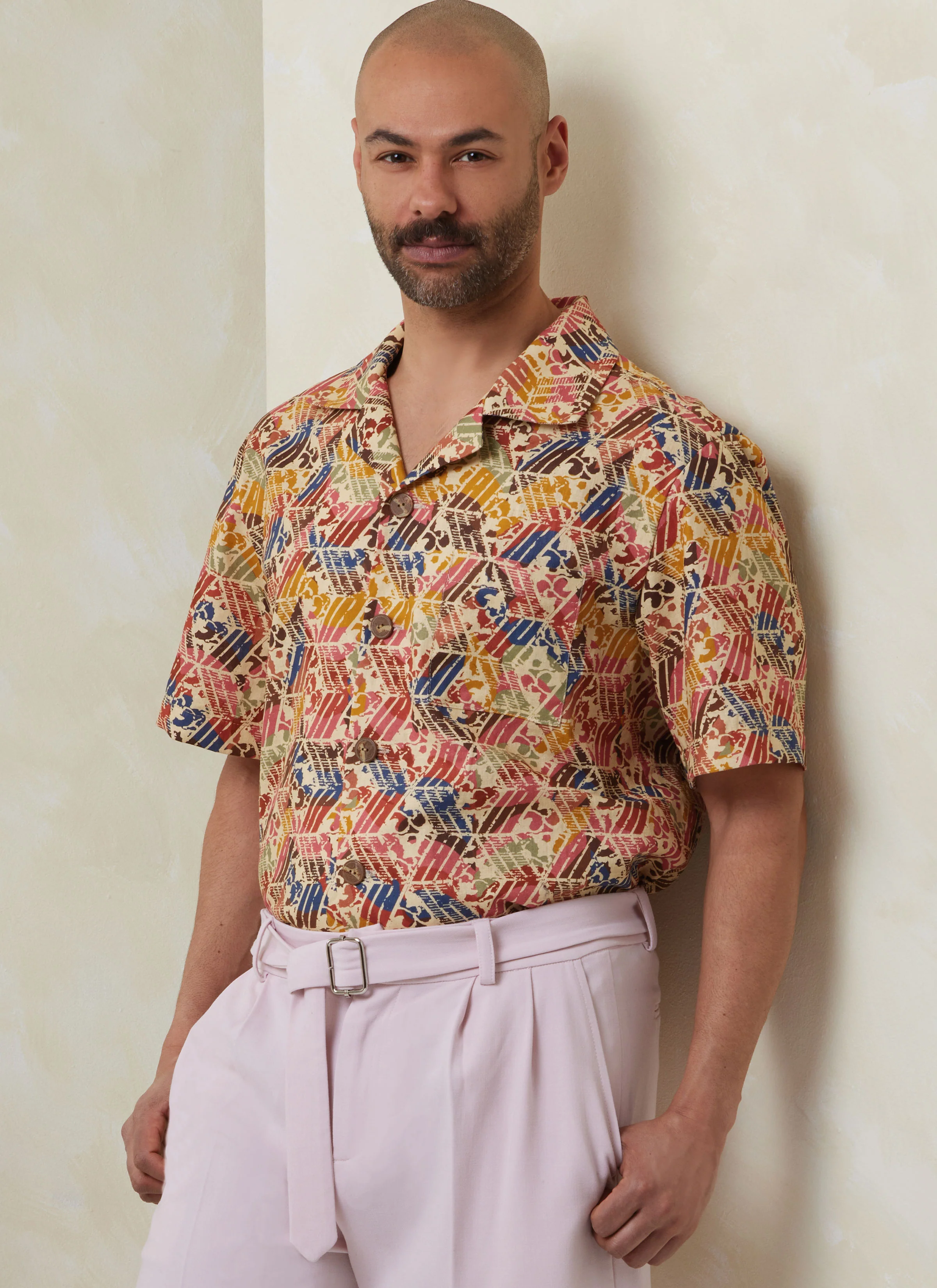 Vogue  Men's Shirt, Shorts, Trousers and Belt V2120 - Image 5