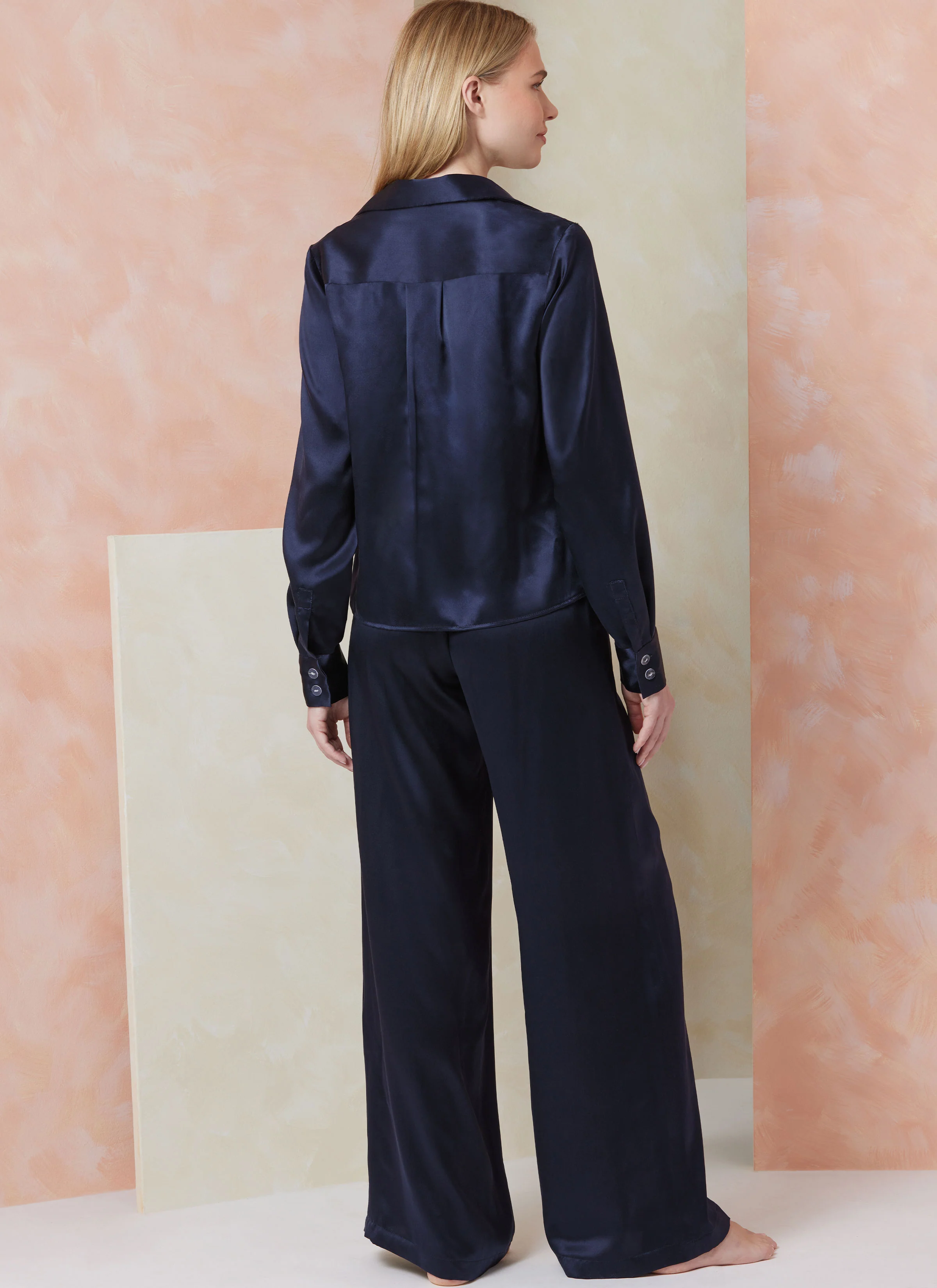 Vogue Pyjamas V2119 - Image 8