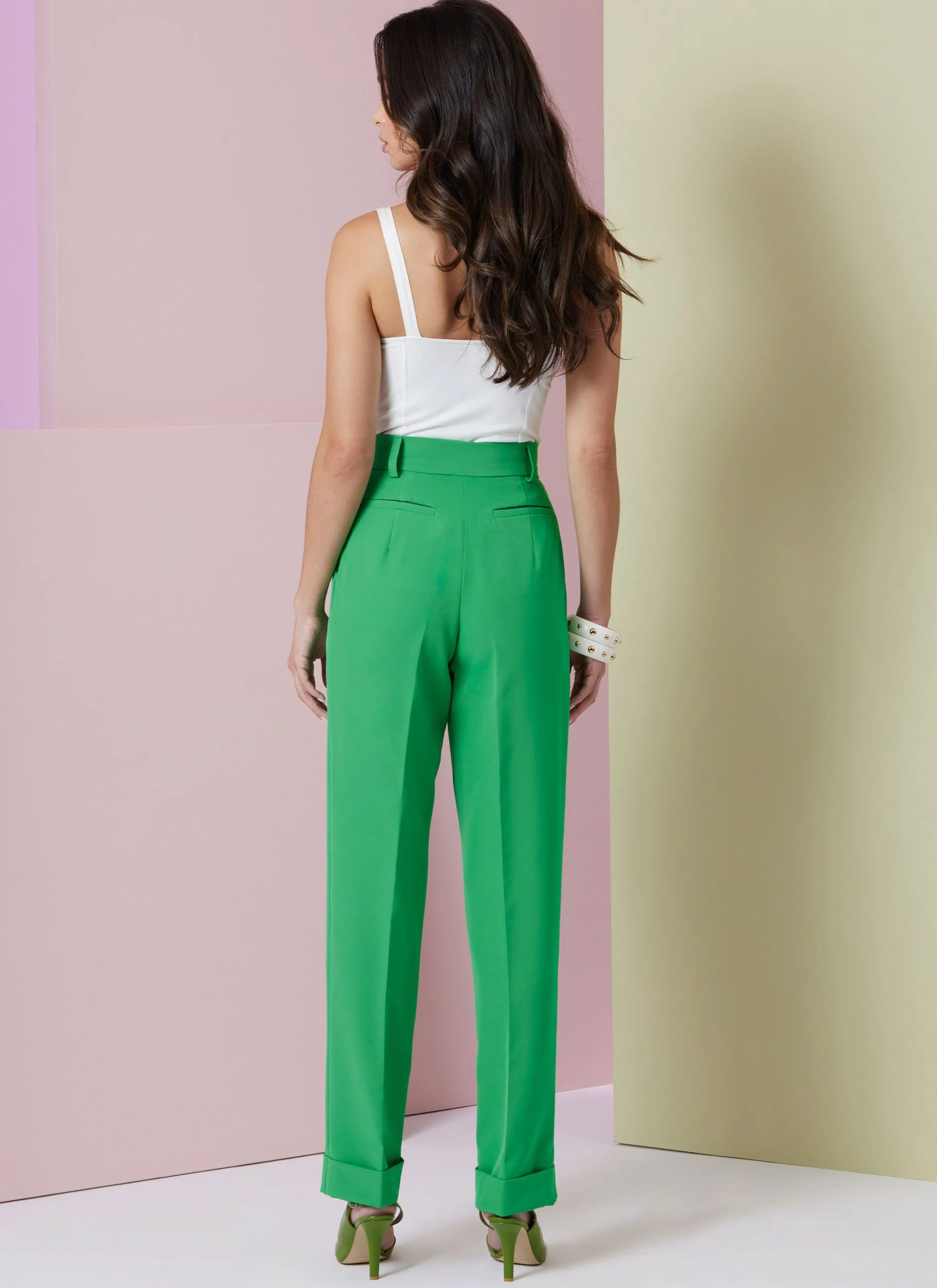 Vogue Shorts & Trousers V2014 - Image 6