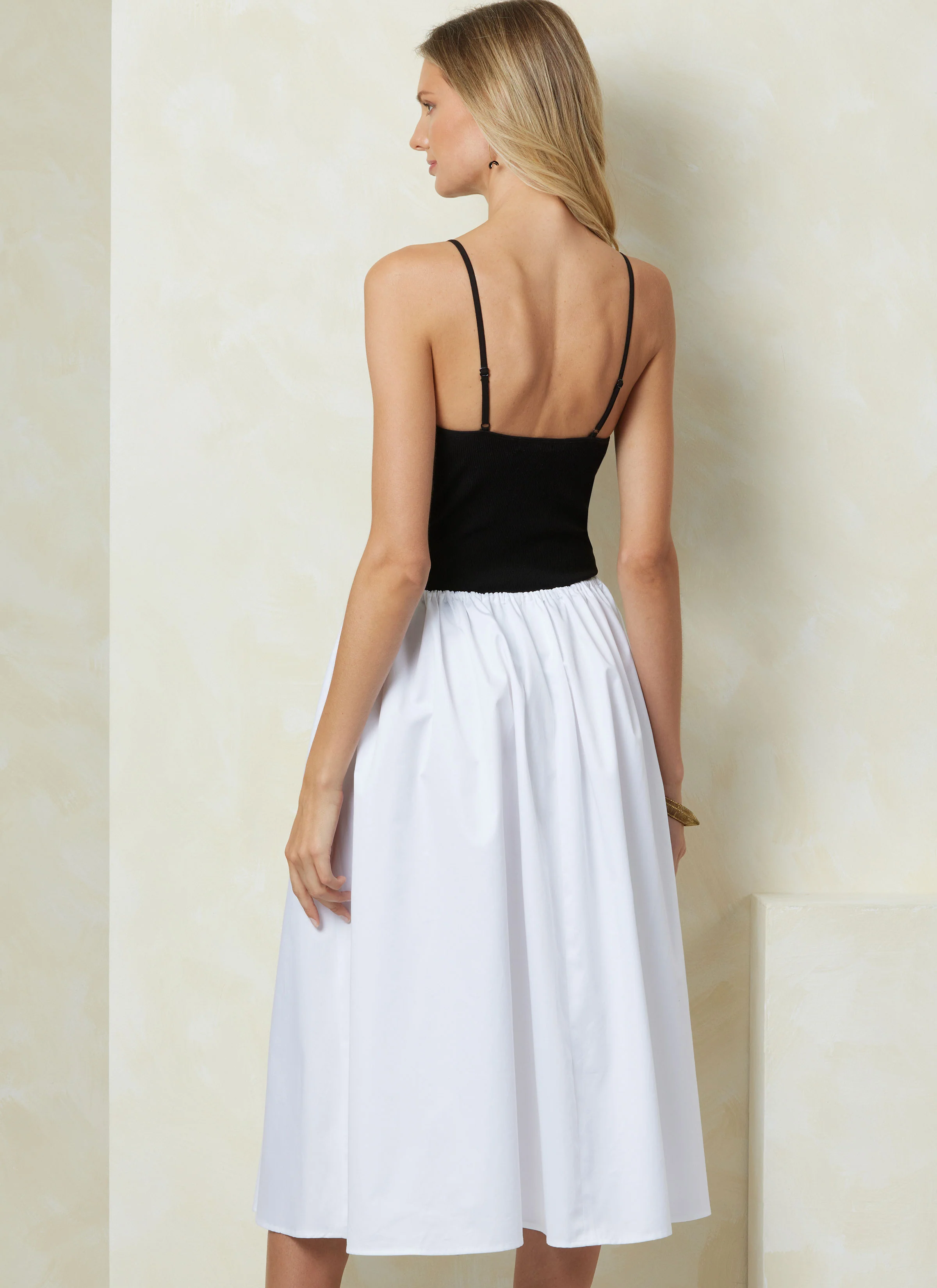 Vogue Skirt V2095 - Image 7