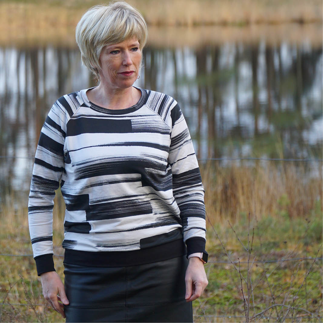 Wardrobe by Me Boxy Raglan Sweater - Image 4