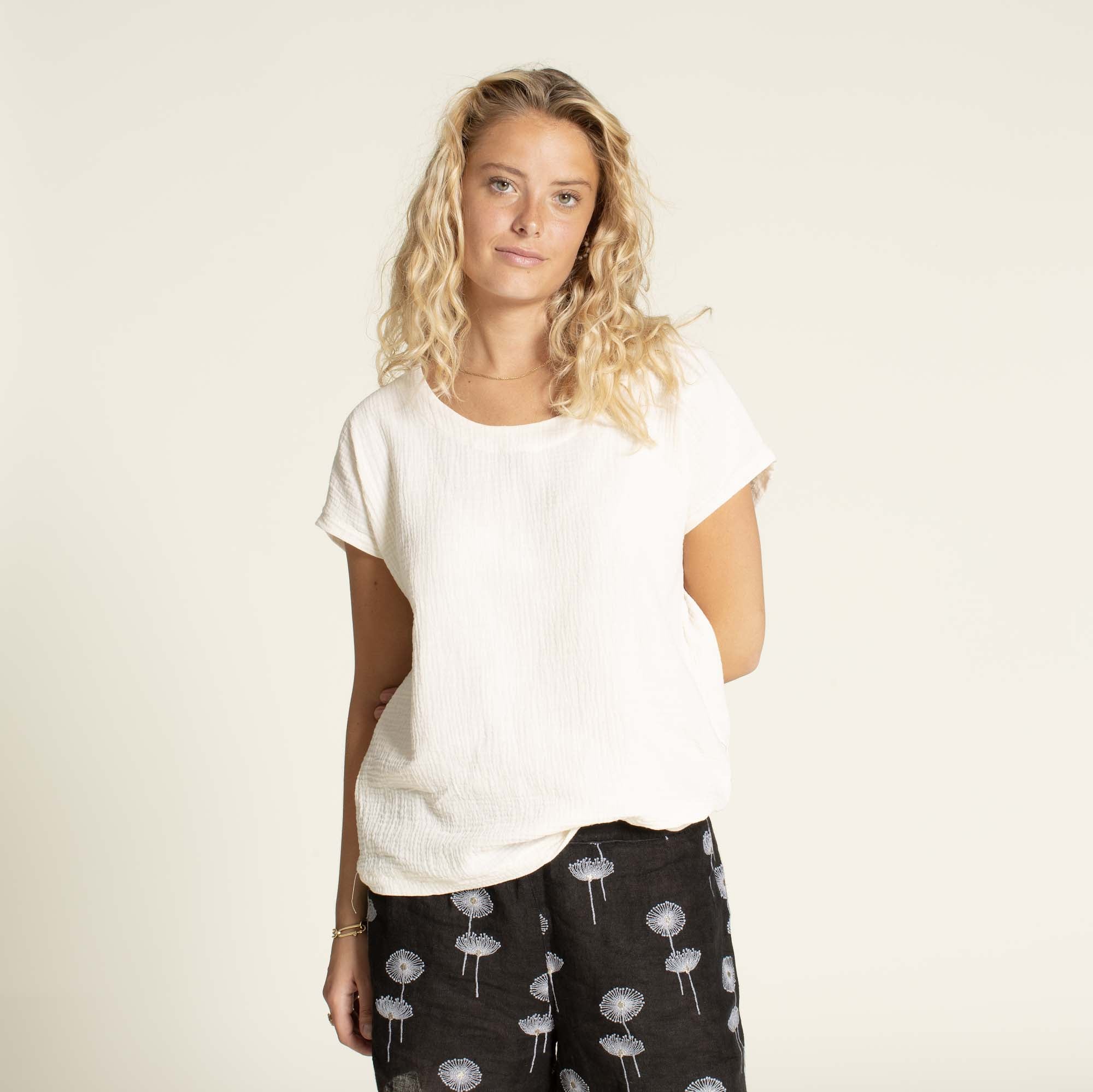 Wardrobe by Me Easy T-shirt - Image 3